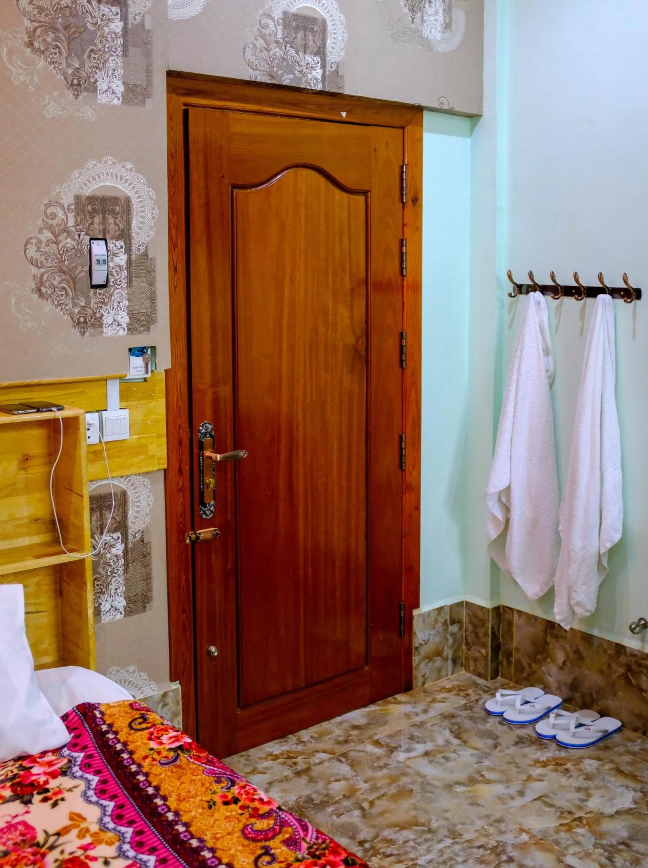 Bedroom, Bed in Por Chey