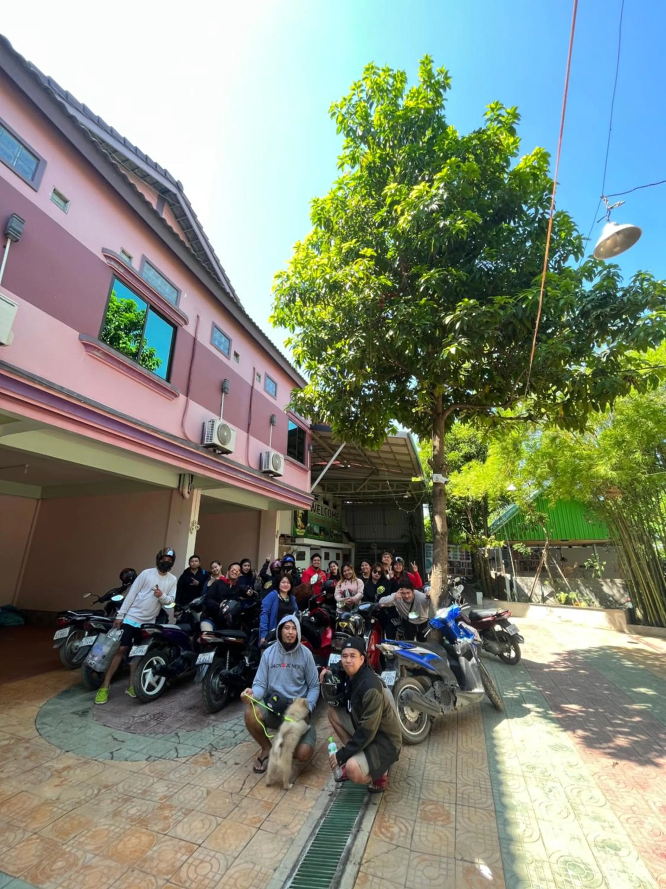 group of guests in Por Chey