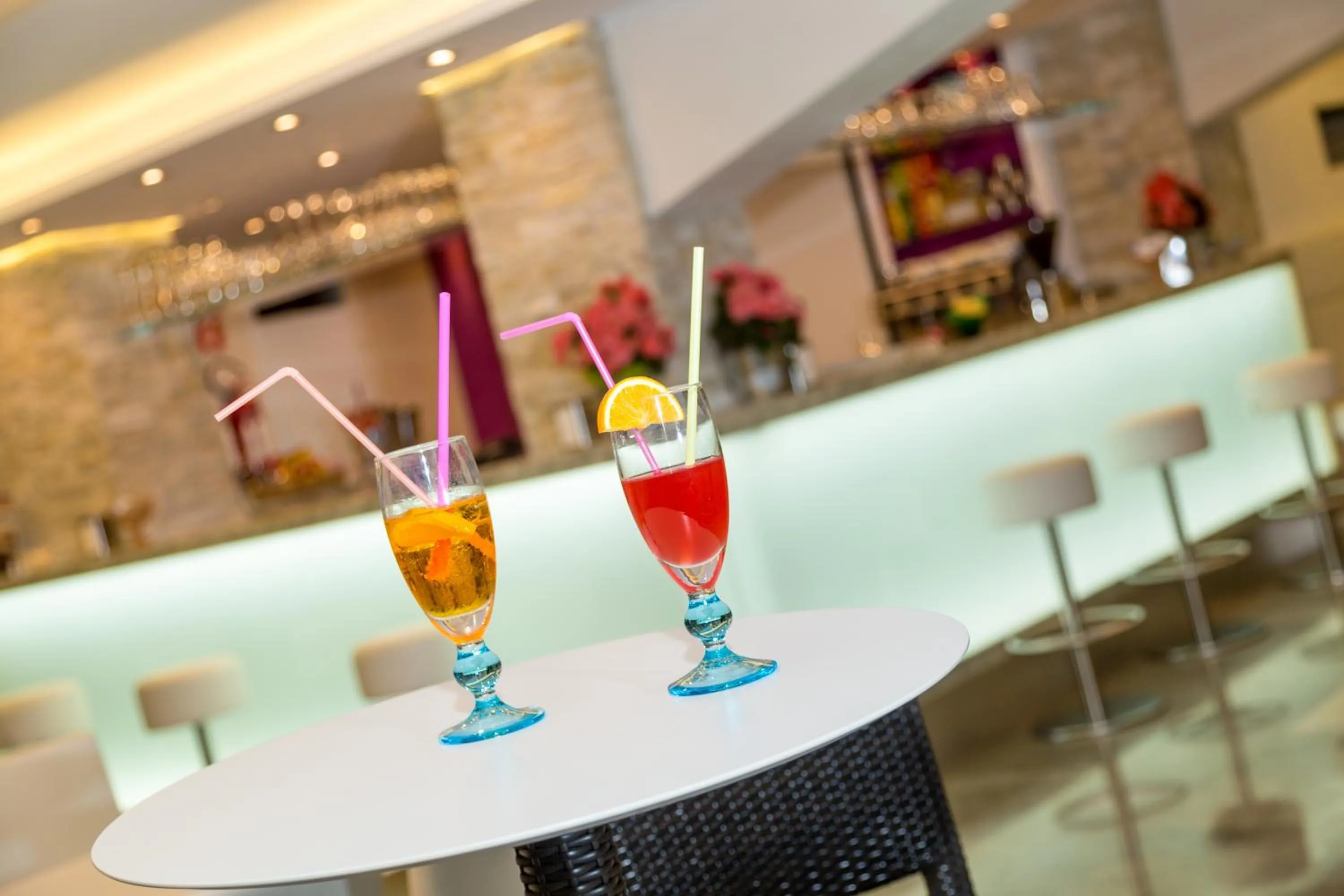 Lounge or bar in Hotel Rivamare