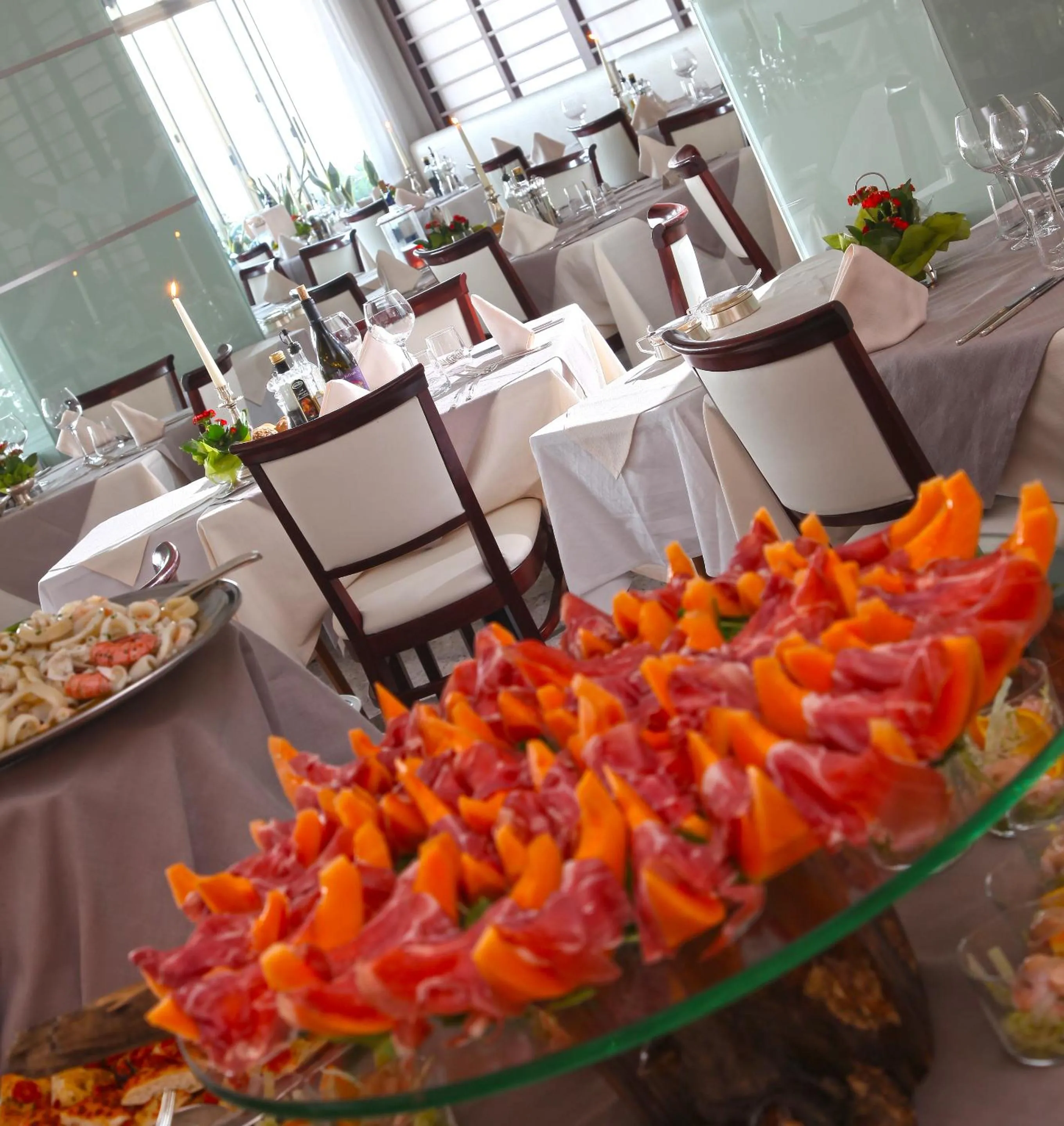 Restaurant/places to eat in Hotel Rivamare