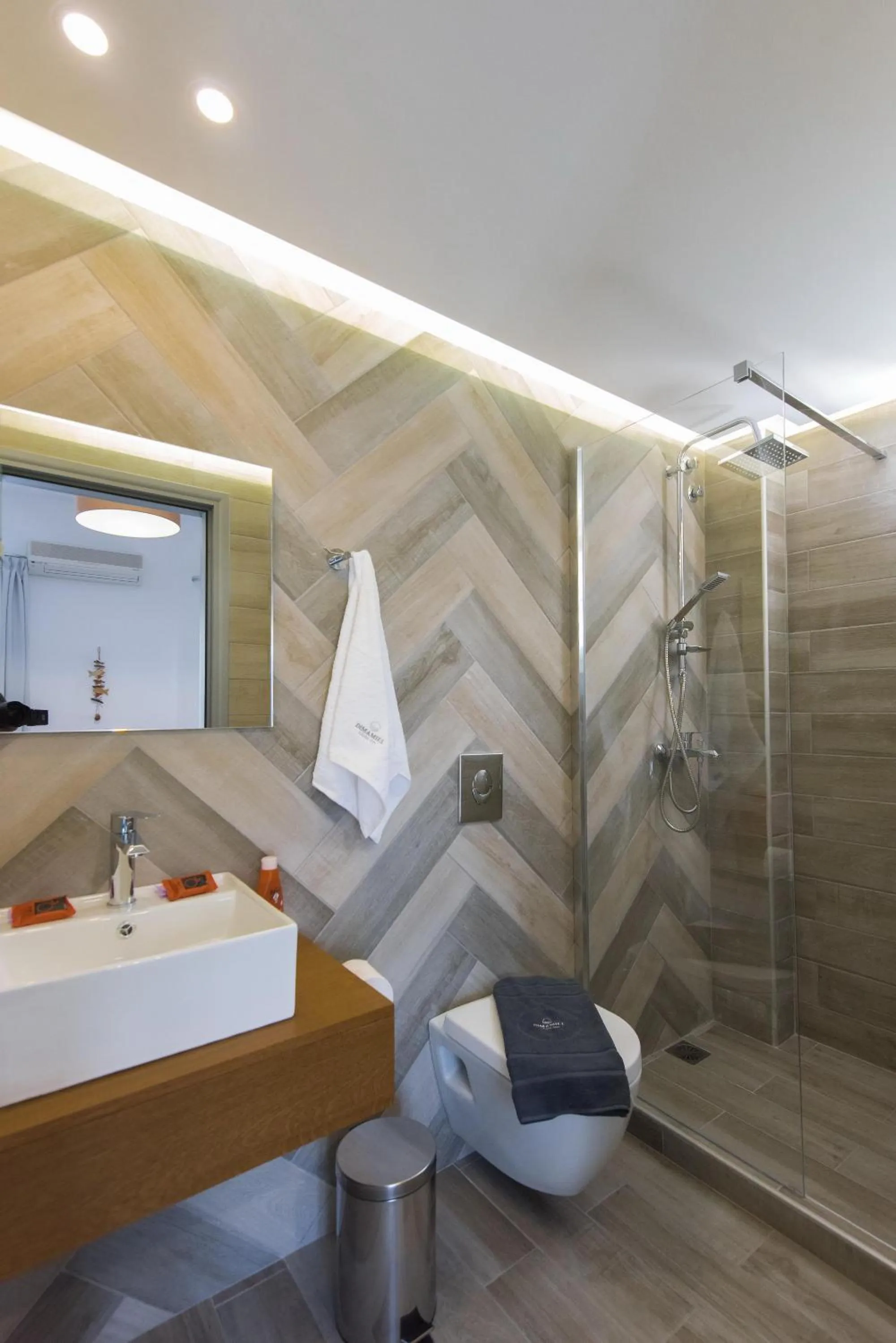 Bathroom in Dimamiel Malia Inn