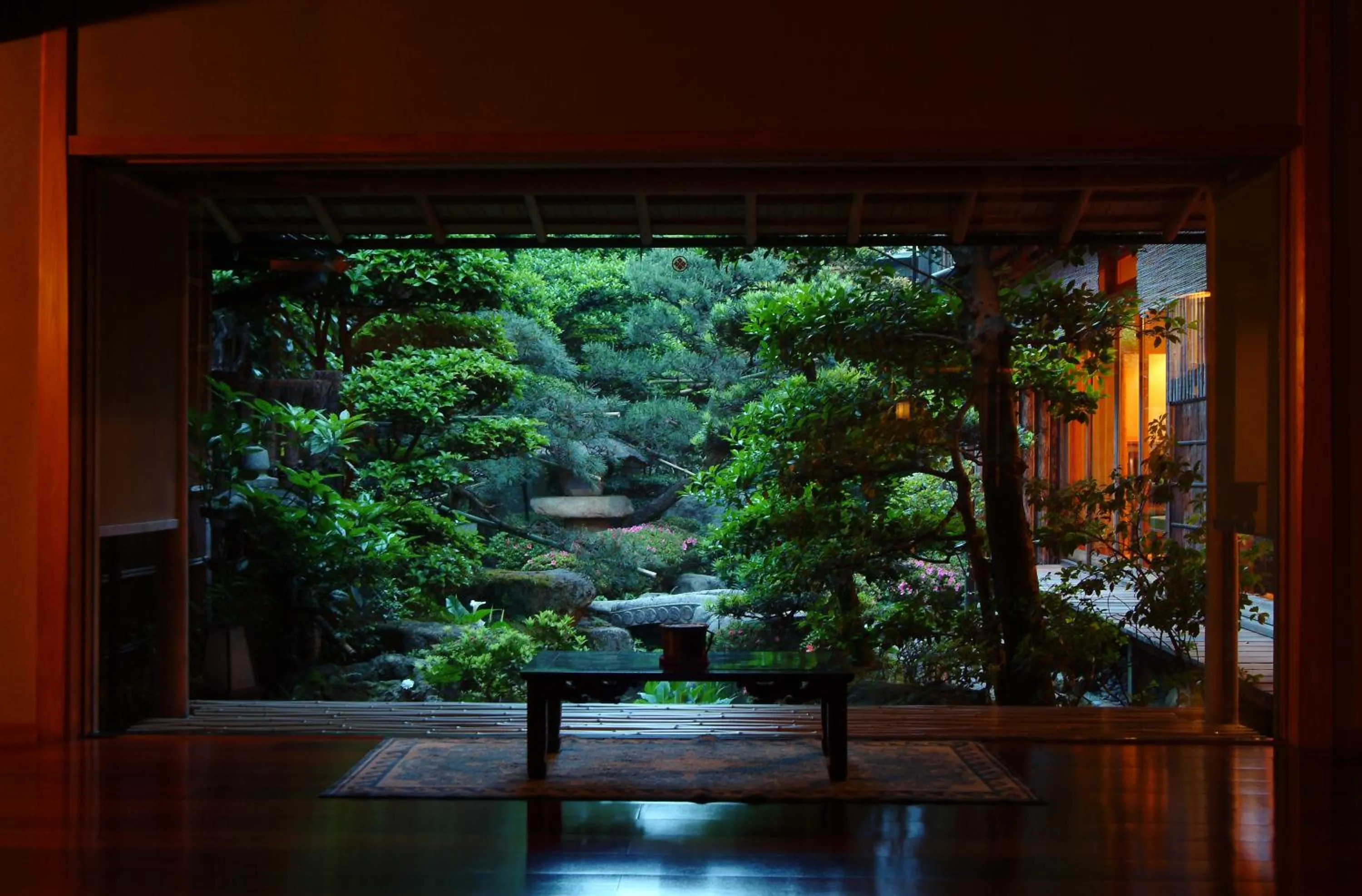 Garden in Nishimuraya Honkan