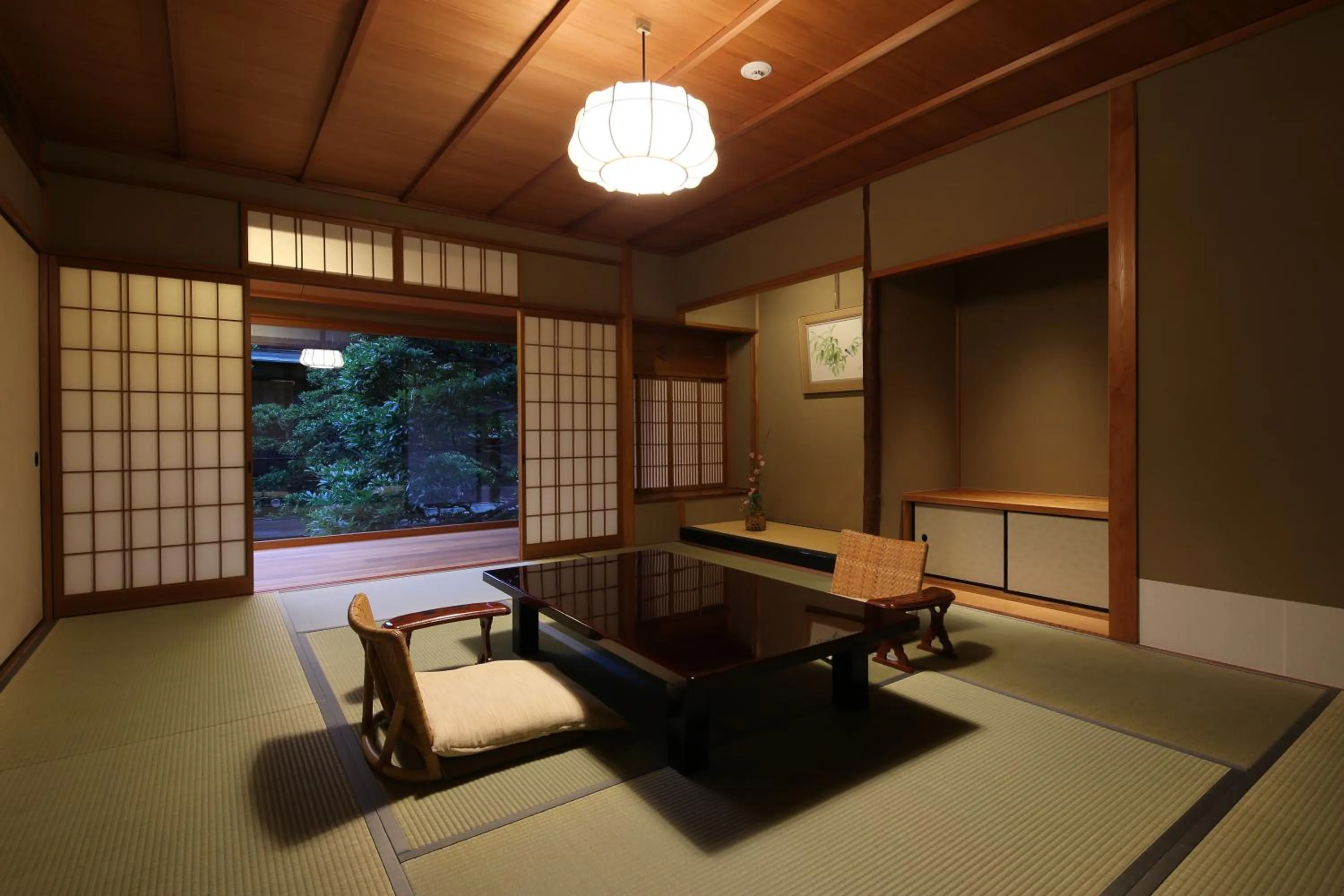 Living room in Nishimuraya Honkan