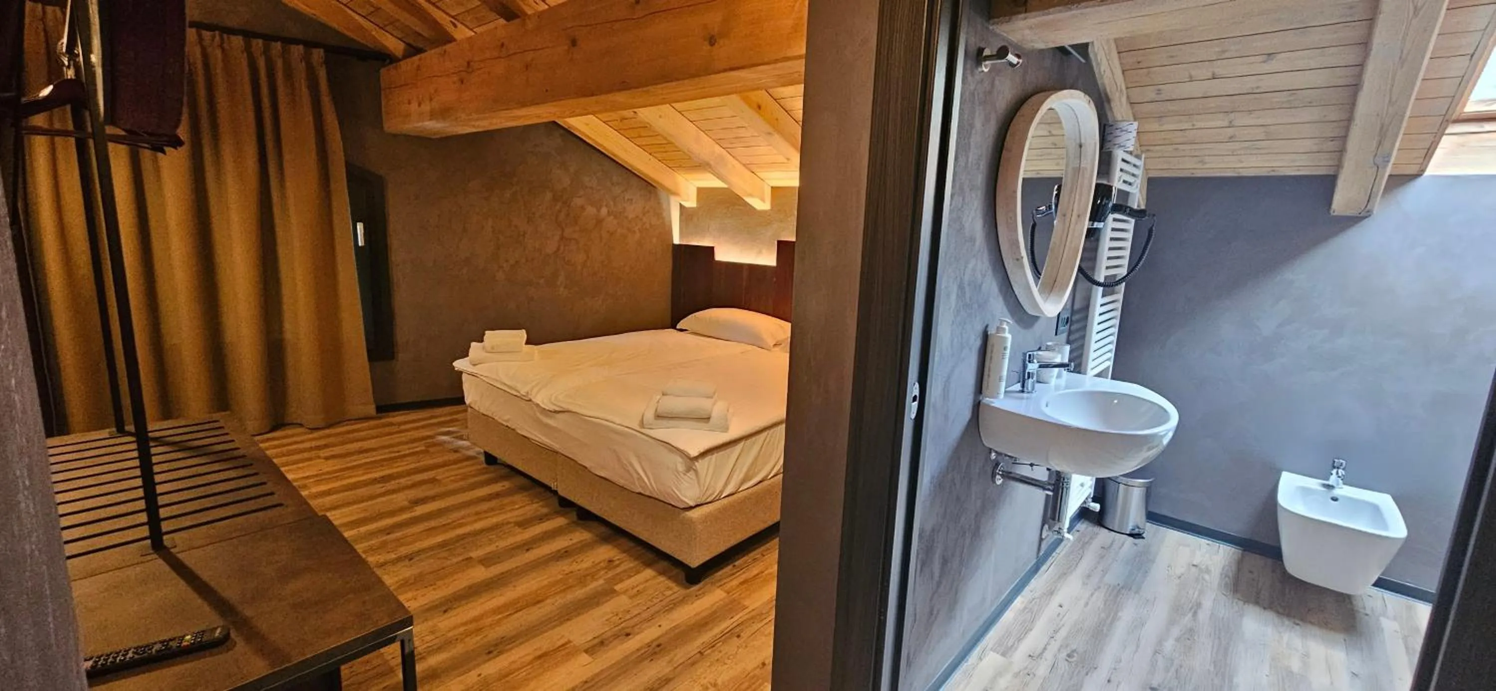 Bed in Crimea Wine Hotel