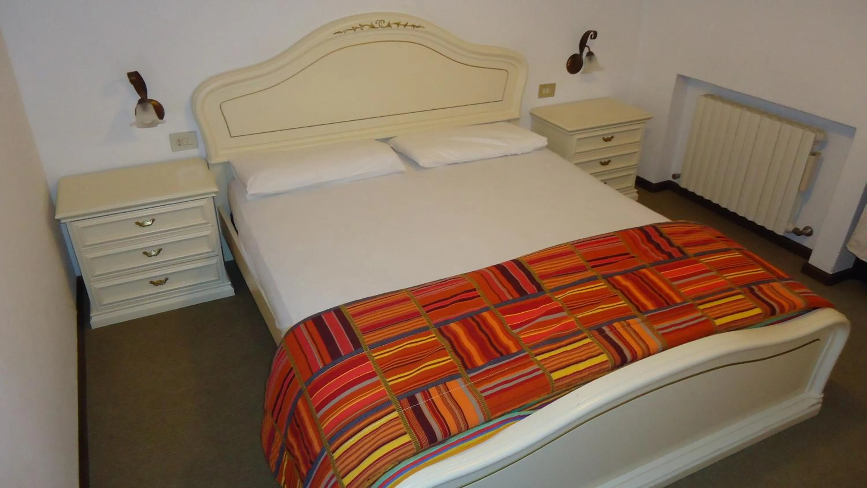 Bed in Residence Regina Delle Dolomiti