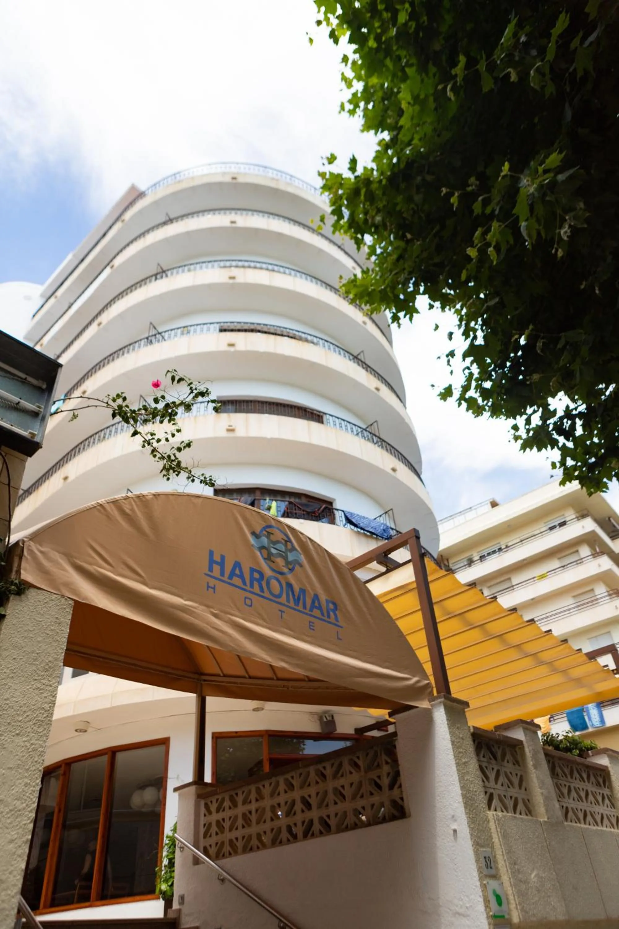 Facade/entrance in Hotel Haromar