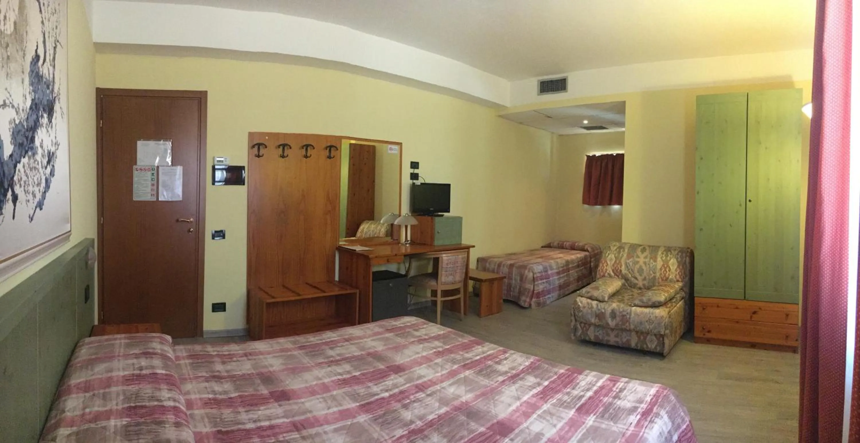 Bed in Hotel Alpi Del Mare