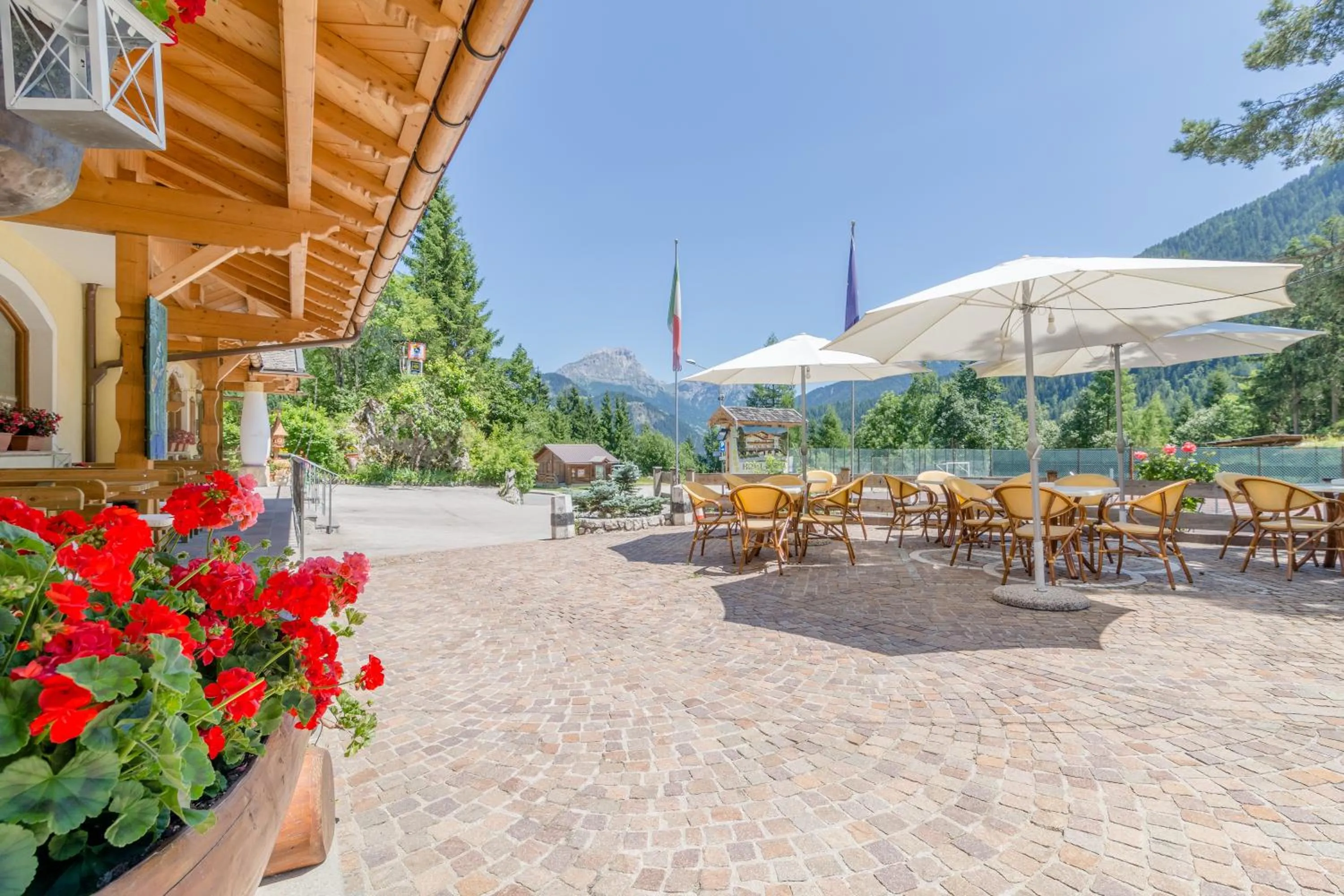 Balcony/Terrace in Pineta Pastry Hotel