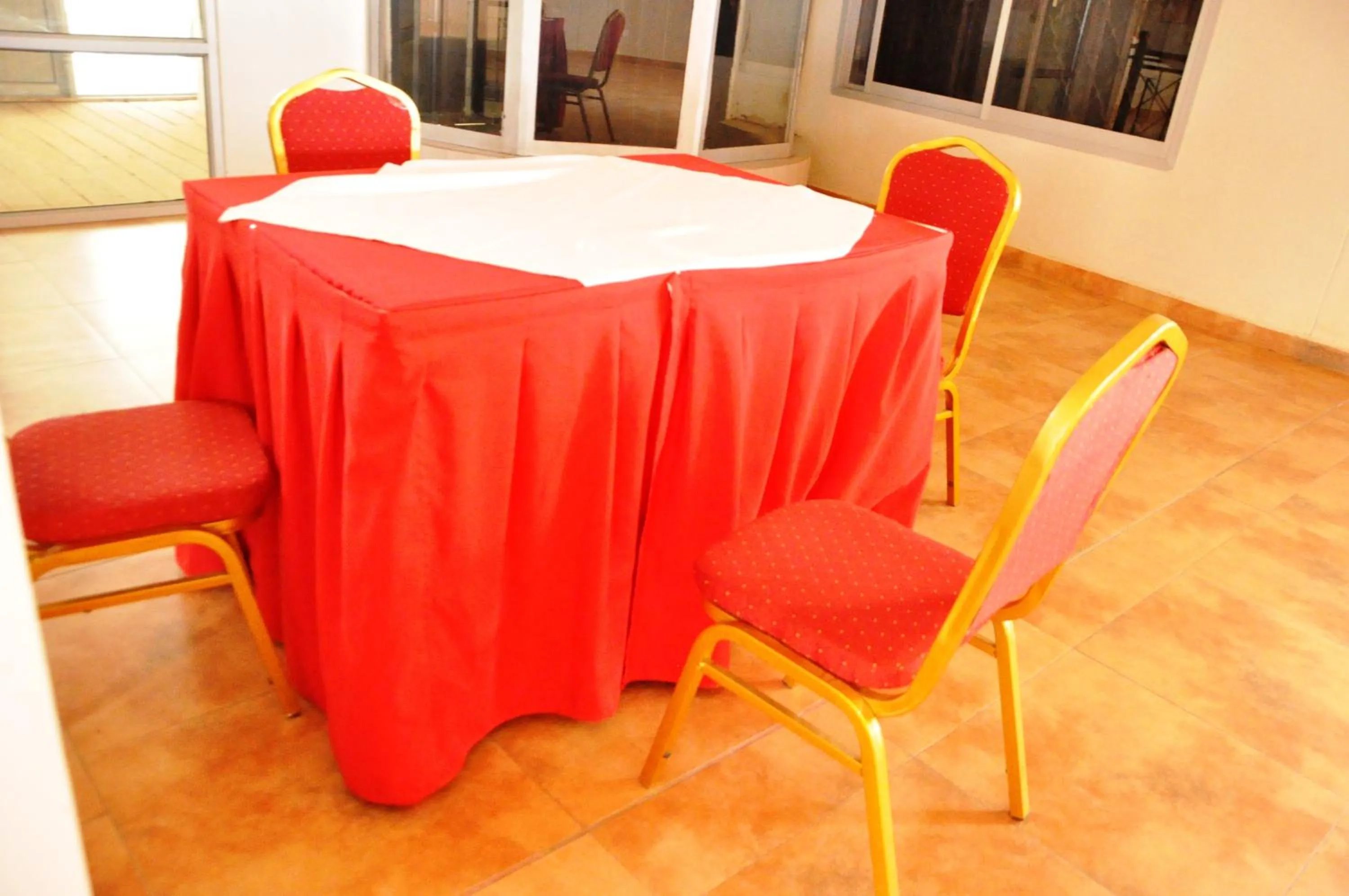 Restaurant/places to eat in Easy View Hotel Mbarara