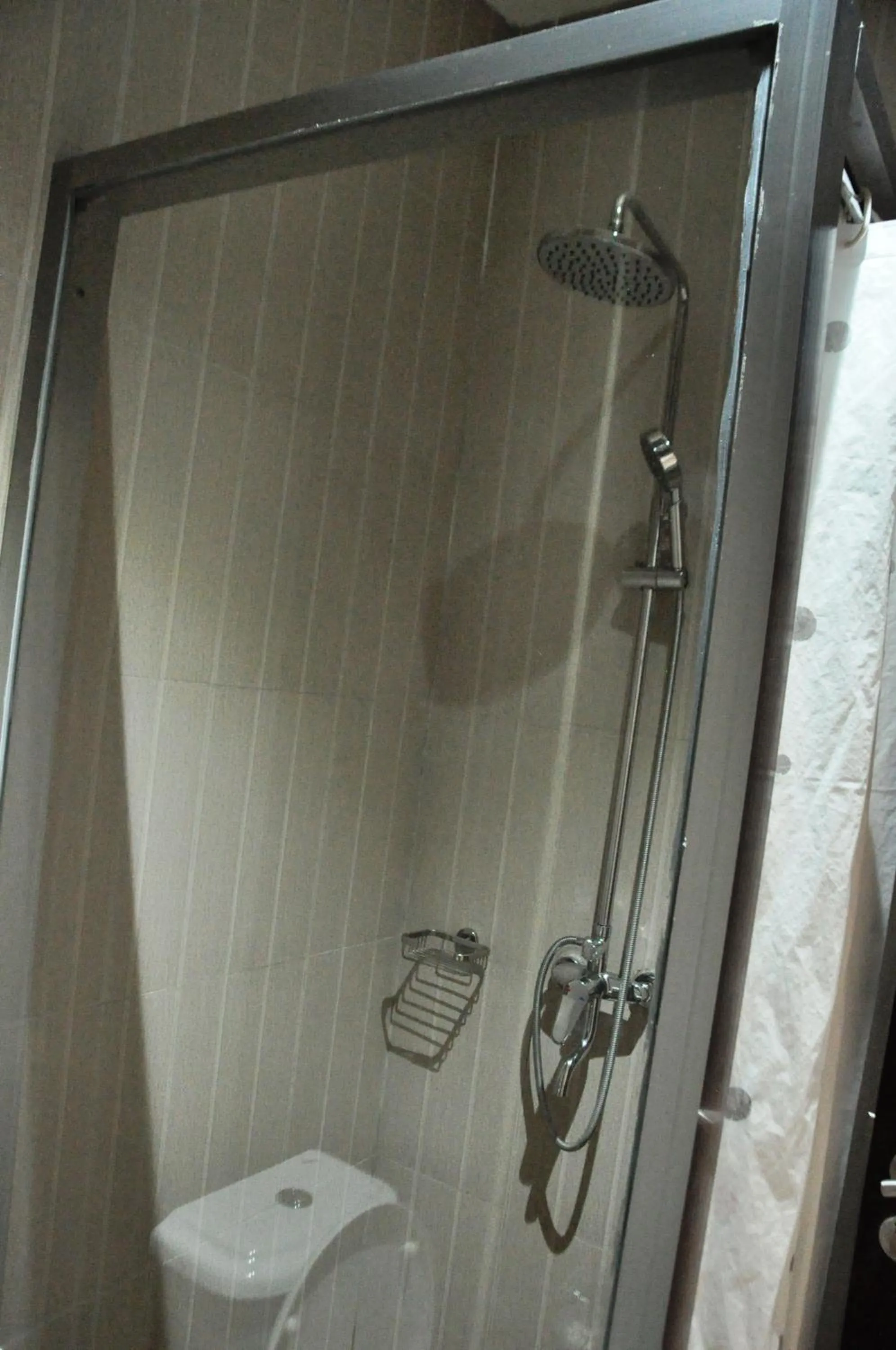 Shower in Easy View Hotel Mbarara