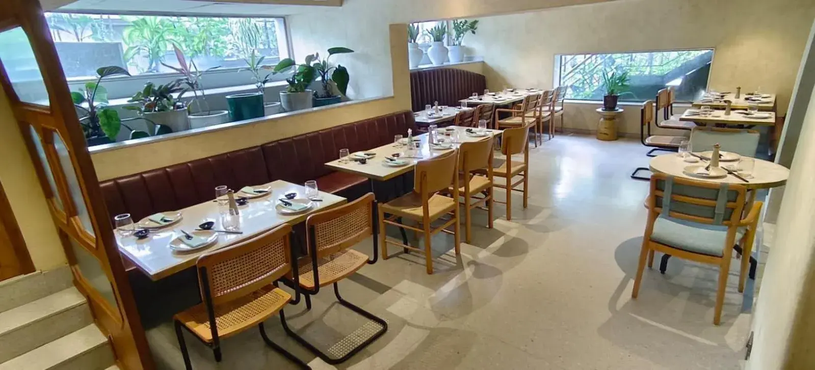 Restaurant/places to eat in Kings International Juhu Restaurant/places to eat in Kings International Juhu