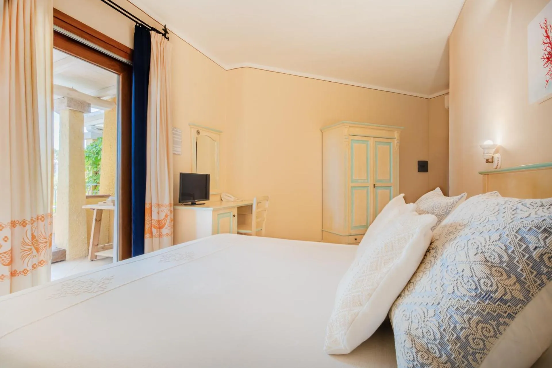 Bed in Hotel Lu Pitrali