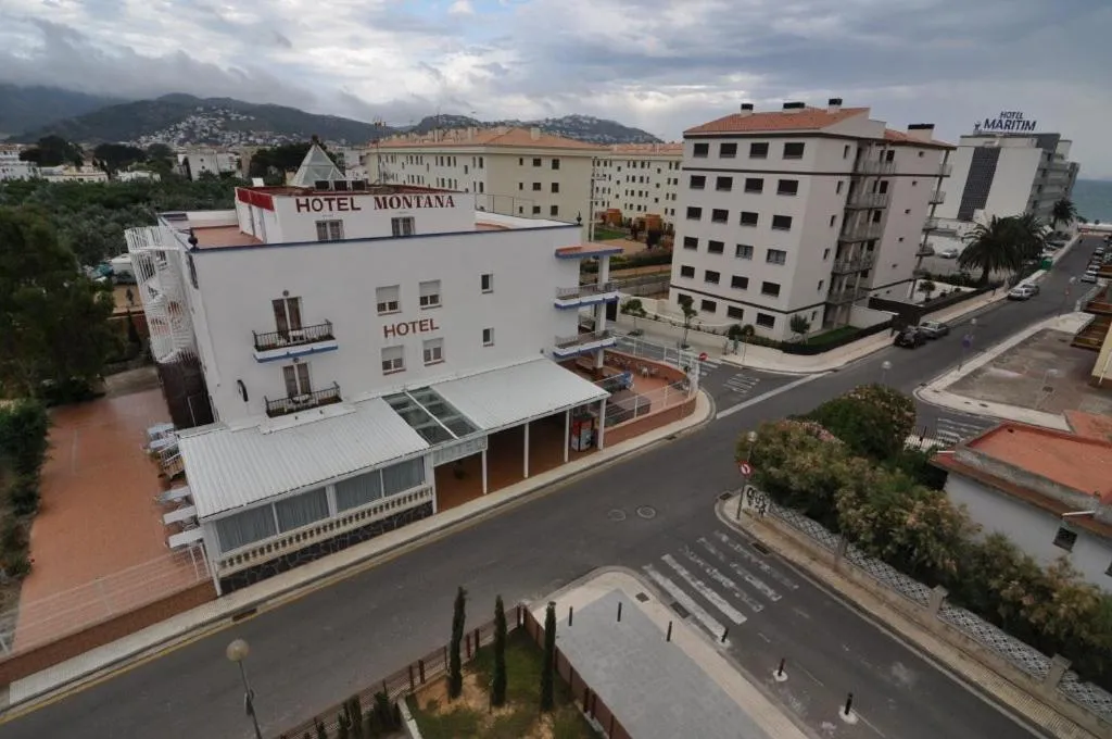 Property building in Hotel Montana by Bossh! Hotels