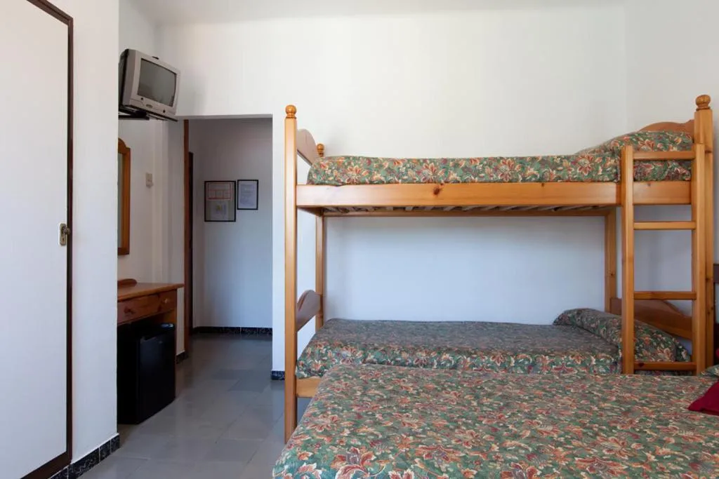 bunk bed, Bed in Hotel Montana by Bossh! Hotels