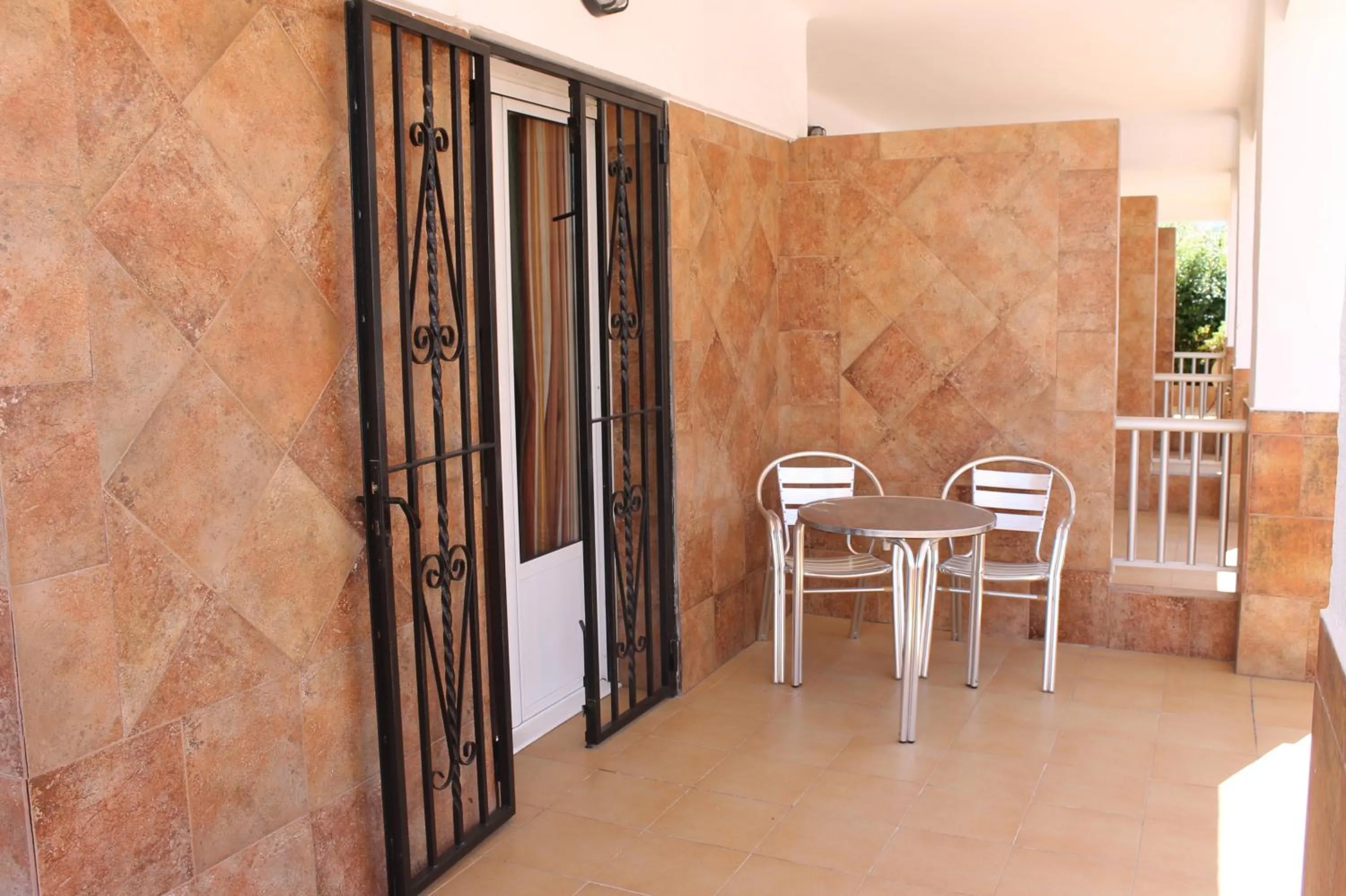 Patio in Hotel Montana by Bossh! Hotels