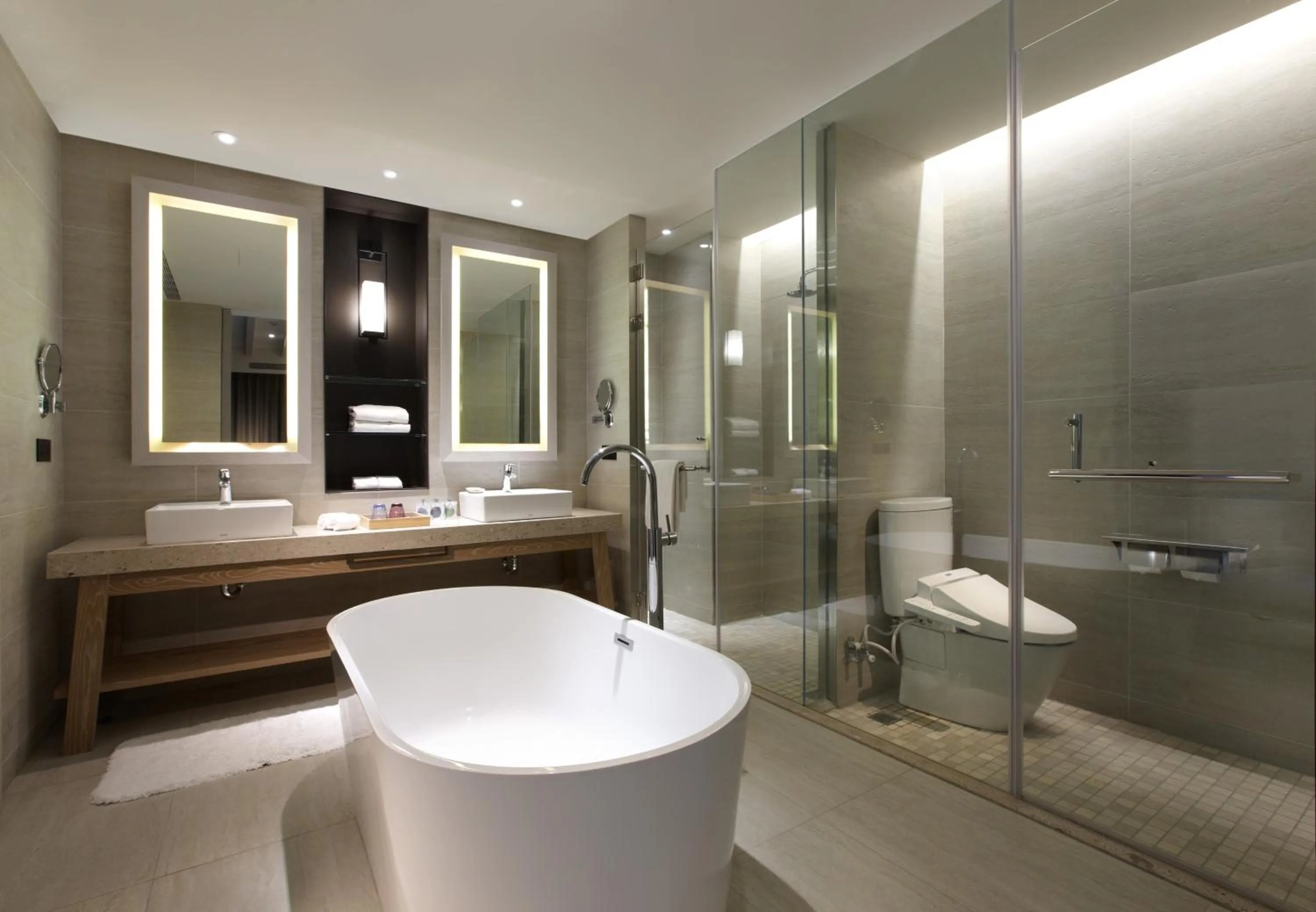 Bathroom in Discovery Hotel