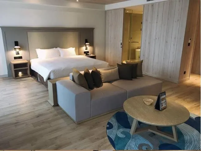 Bedroom, Bed in Discovery Hotel