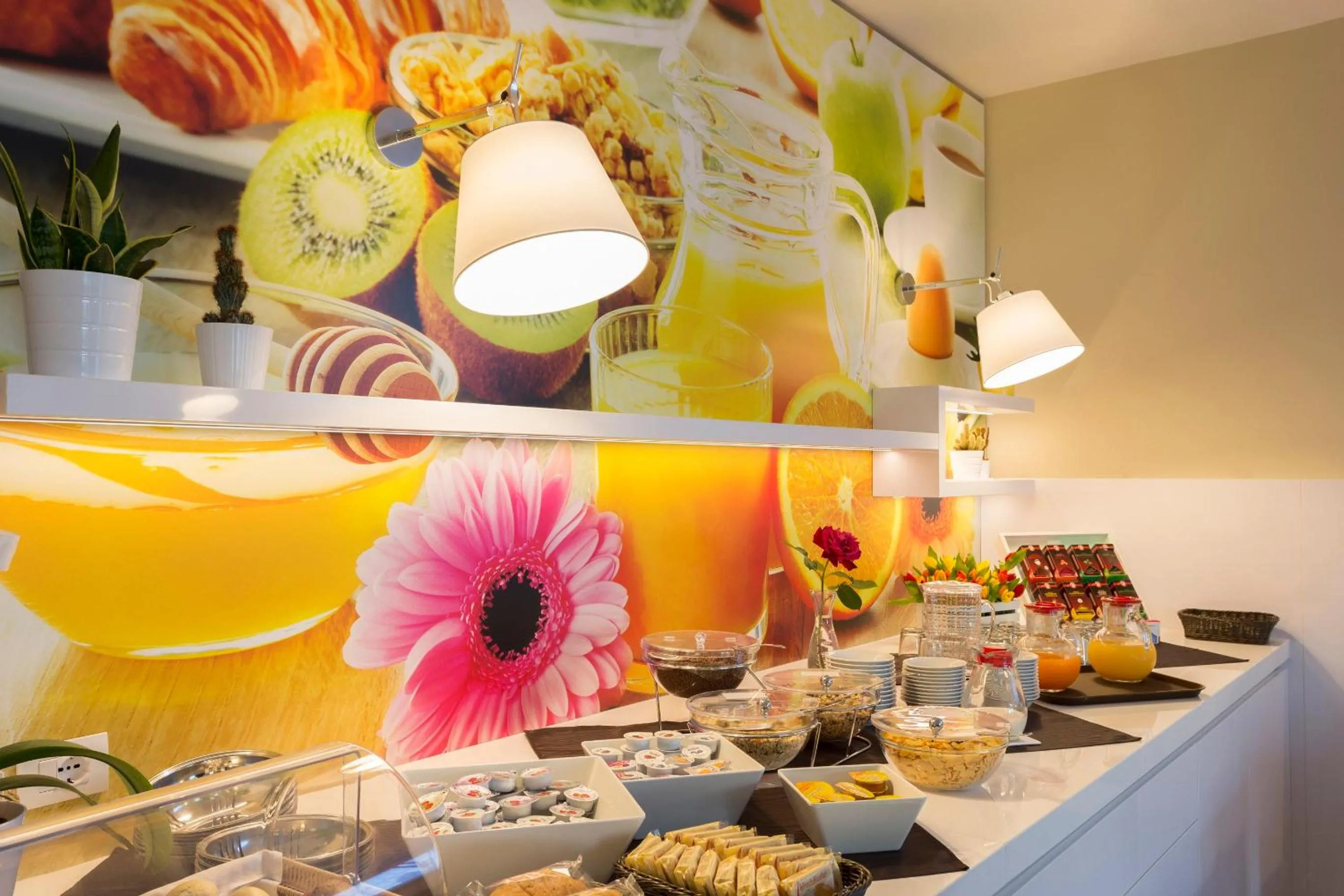 Buffet breakfast in Hotel Garni Selene