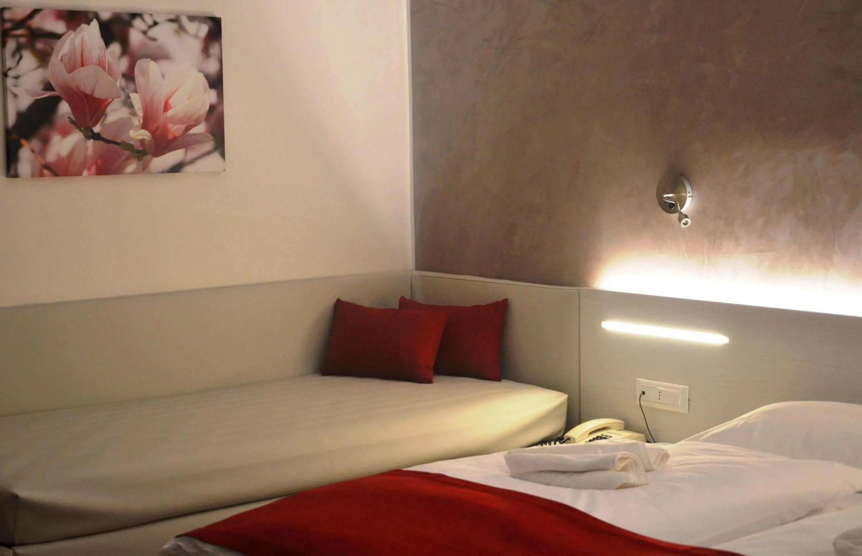 Photo of the whole room, Bed in Hotel Garni Selene