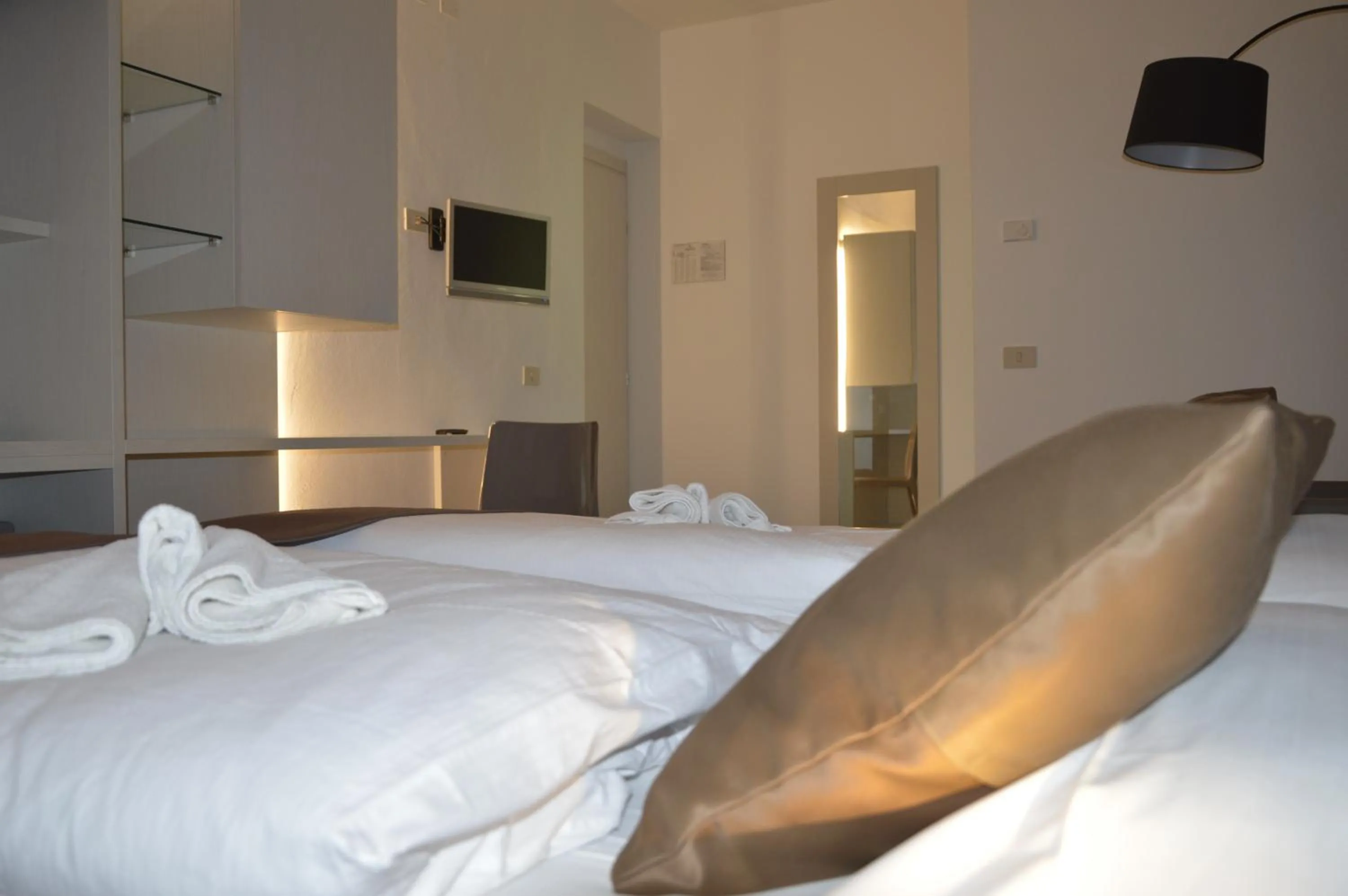 Photo of the whole room, Bed in Hotel Garni Selene