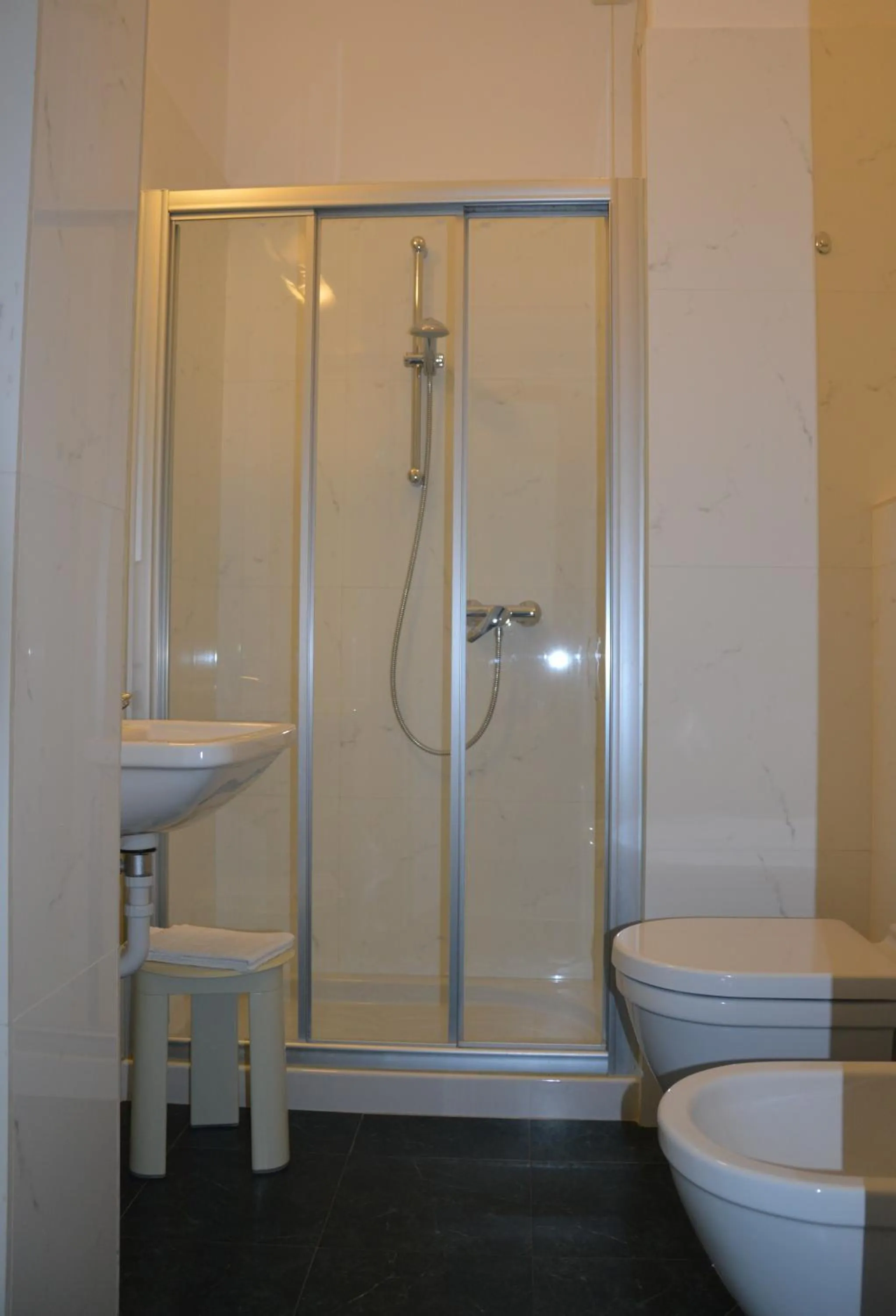 Shower in Hotel Garni Selene