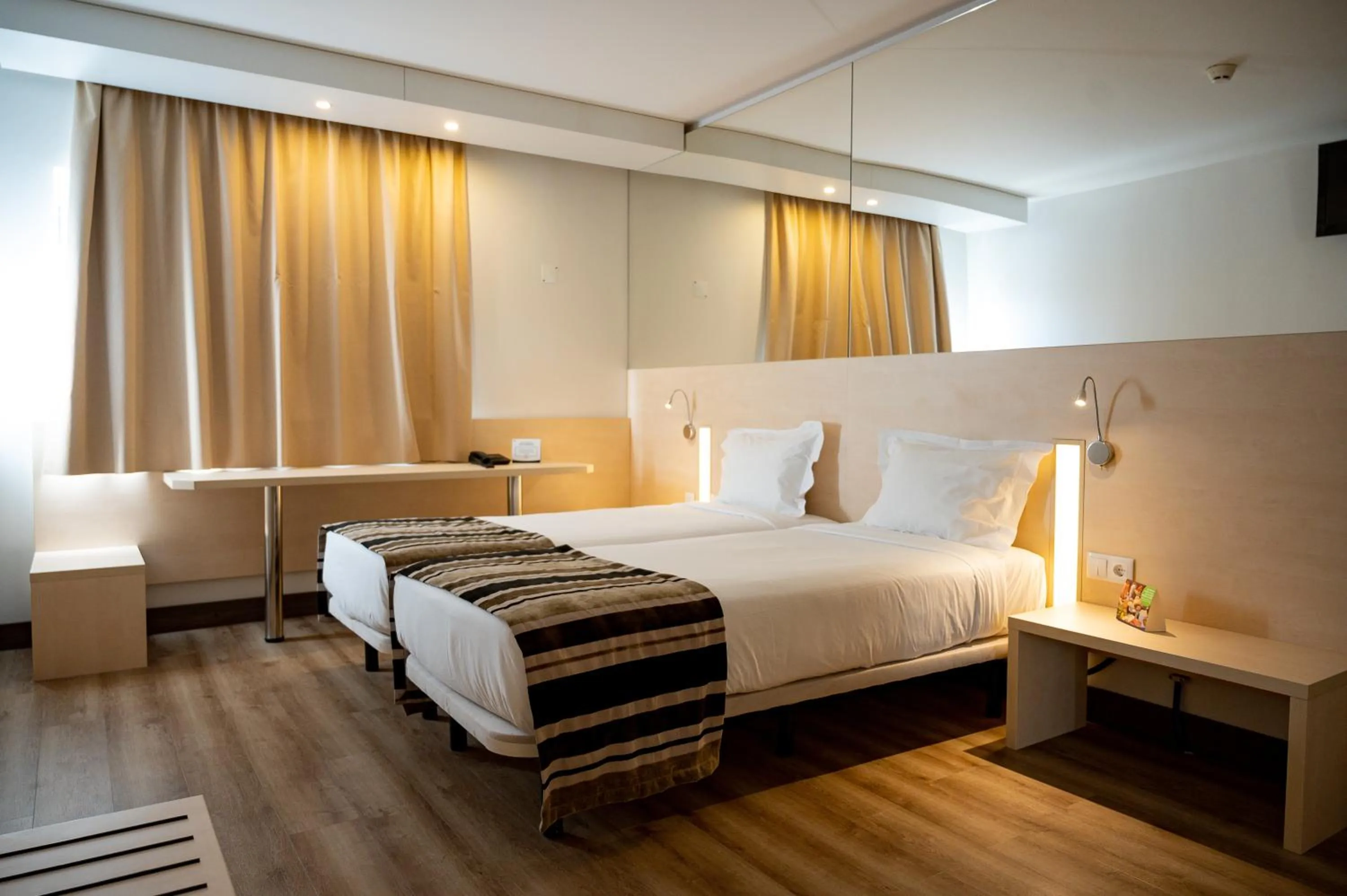 Bed in Park Hotel Porto Valongo