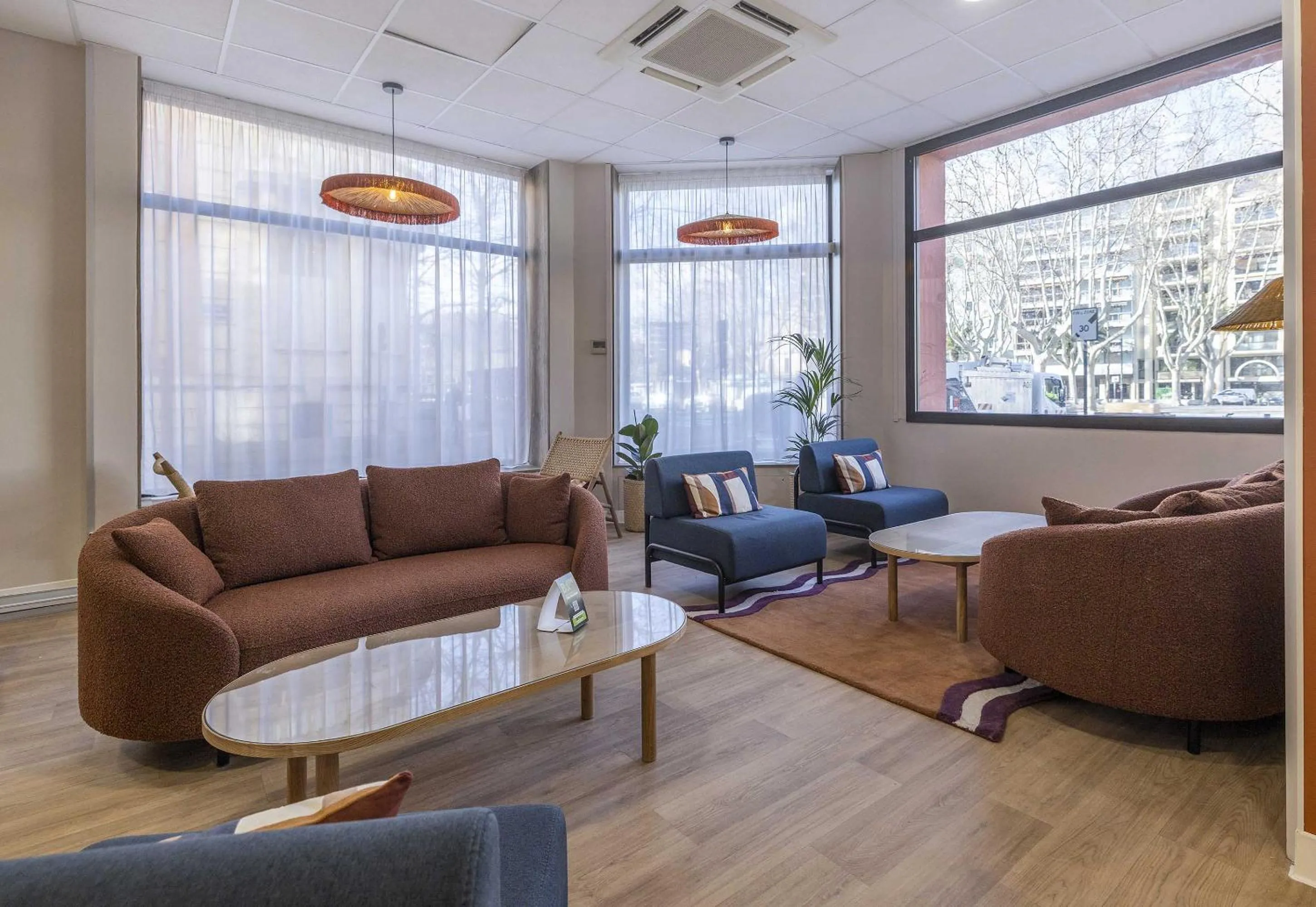 Seating area in B&B HOTEL Perpignan Centre