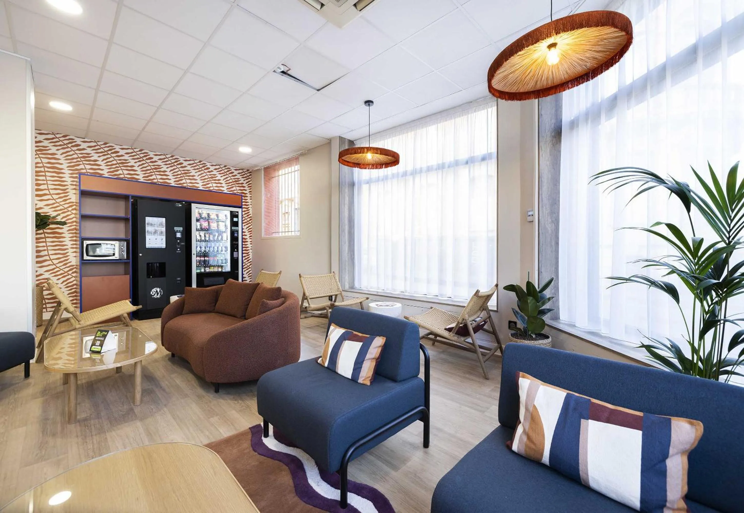 Seating area in B&B HOTEL Perpignan Centre