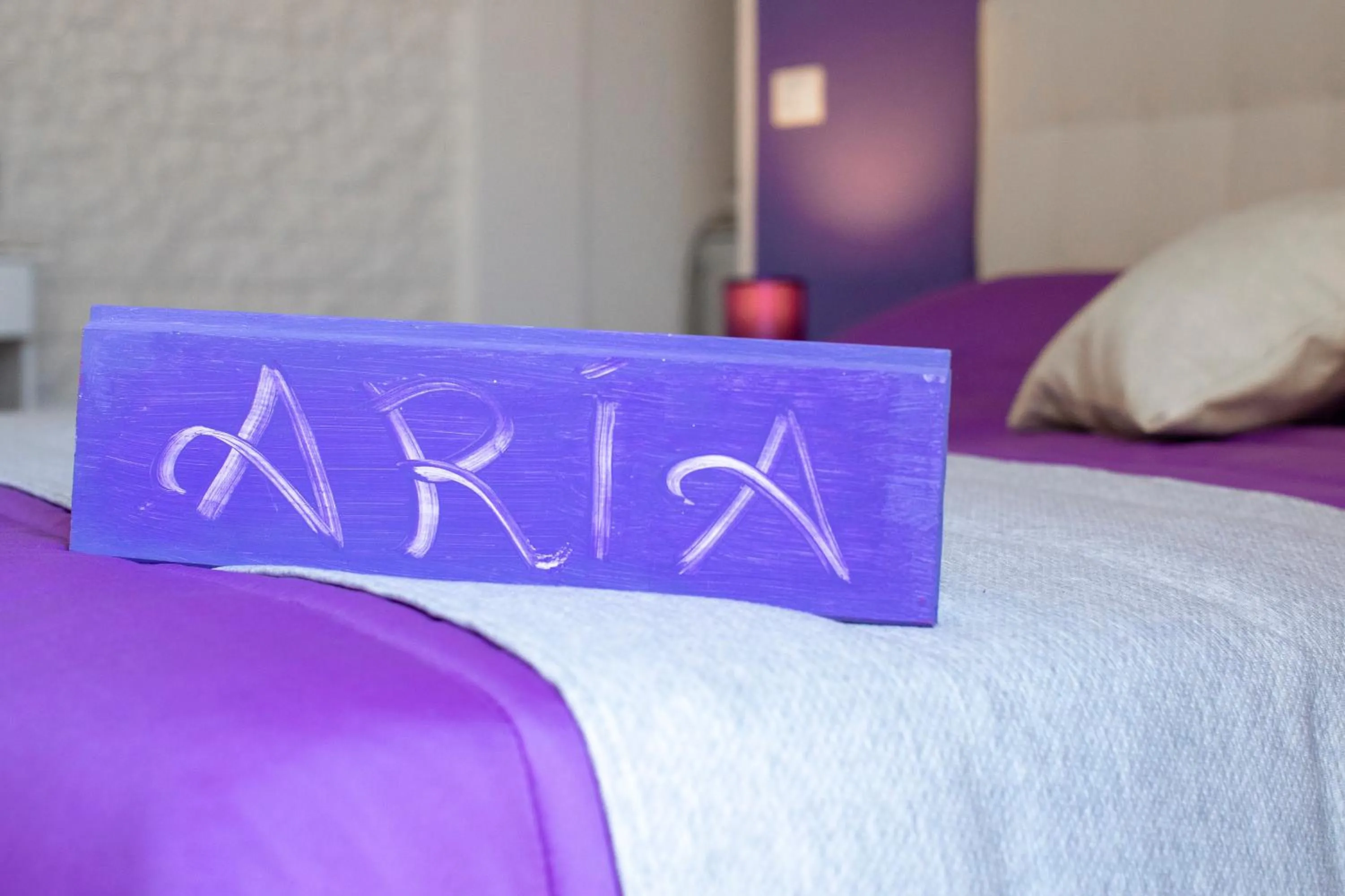 Property logo or sign in Migair