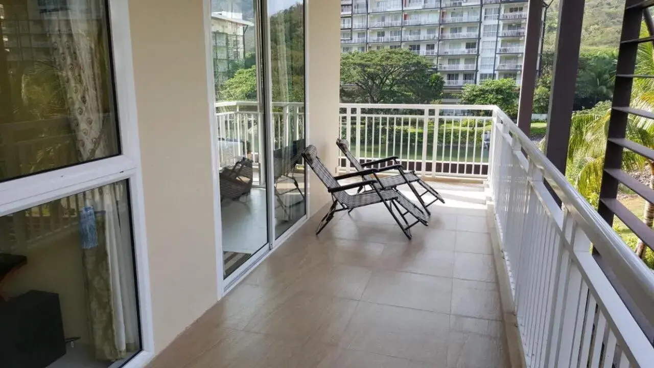 Creys Condo 2 at Pico de Loro Cove Creys Condo 2 at Pico de Loro Cove