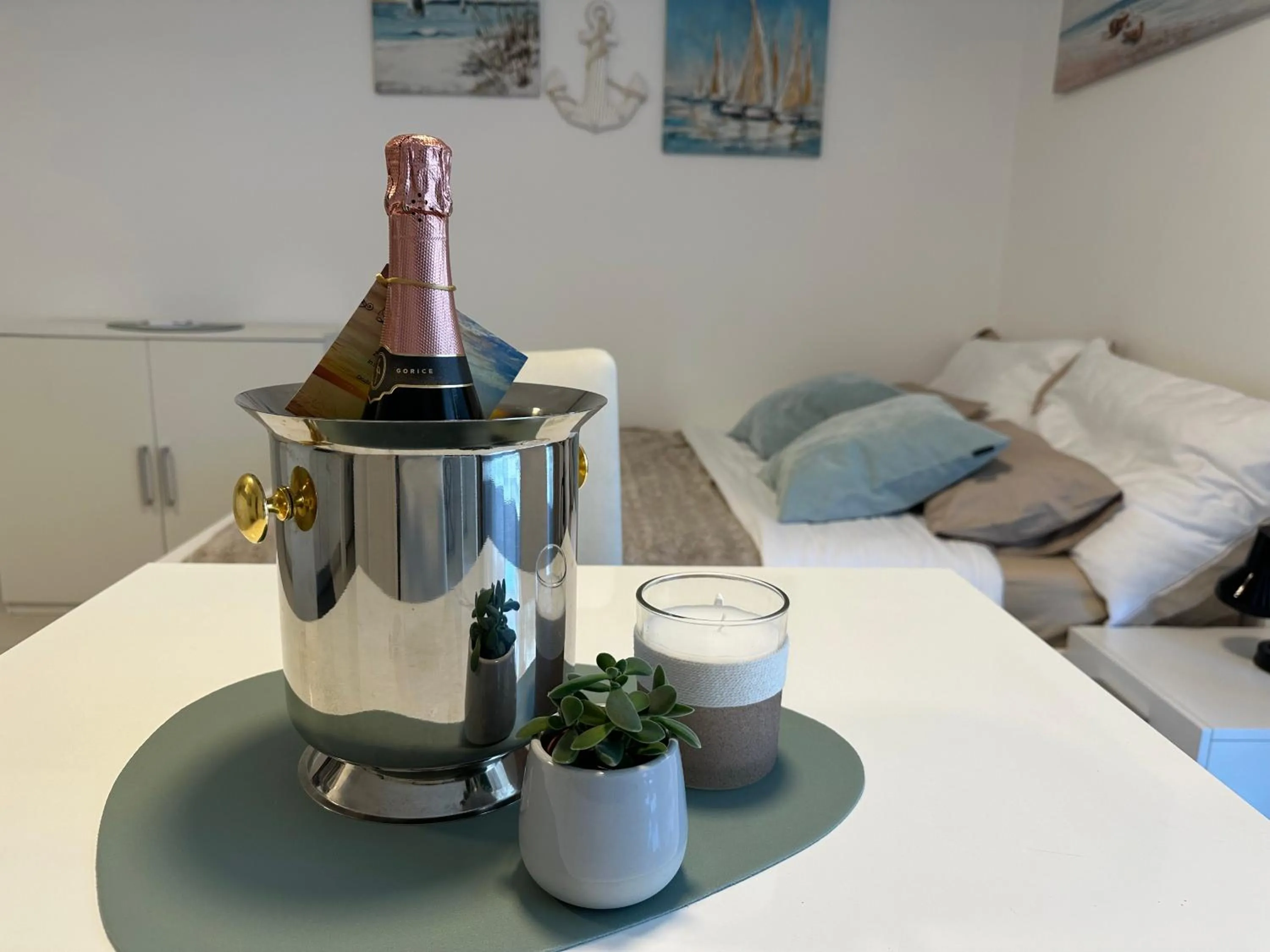 Drinks, Bed in Casa Bella