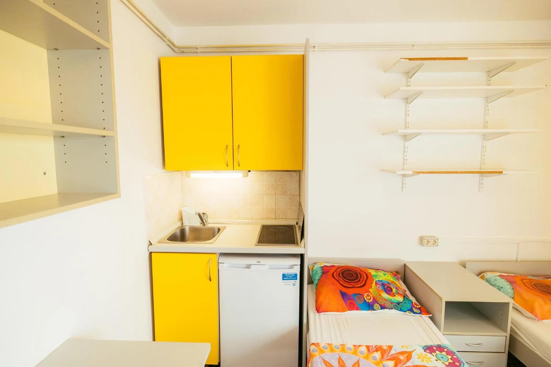 Kitchen or kitchenette in ŠD Portorož Hostel Korotan