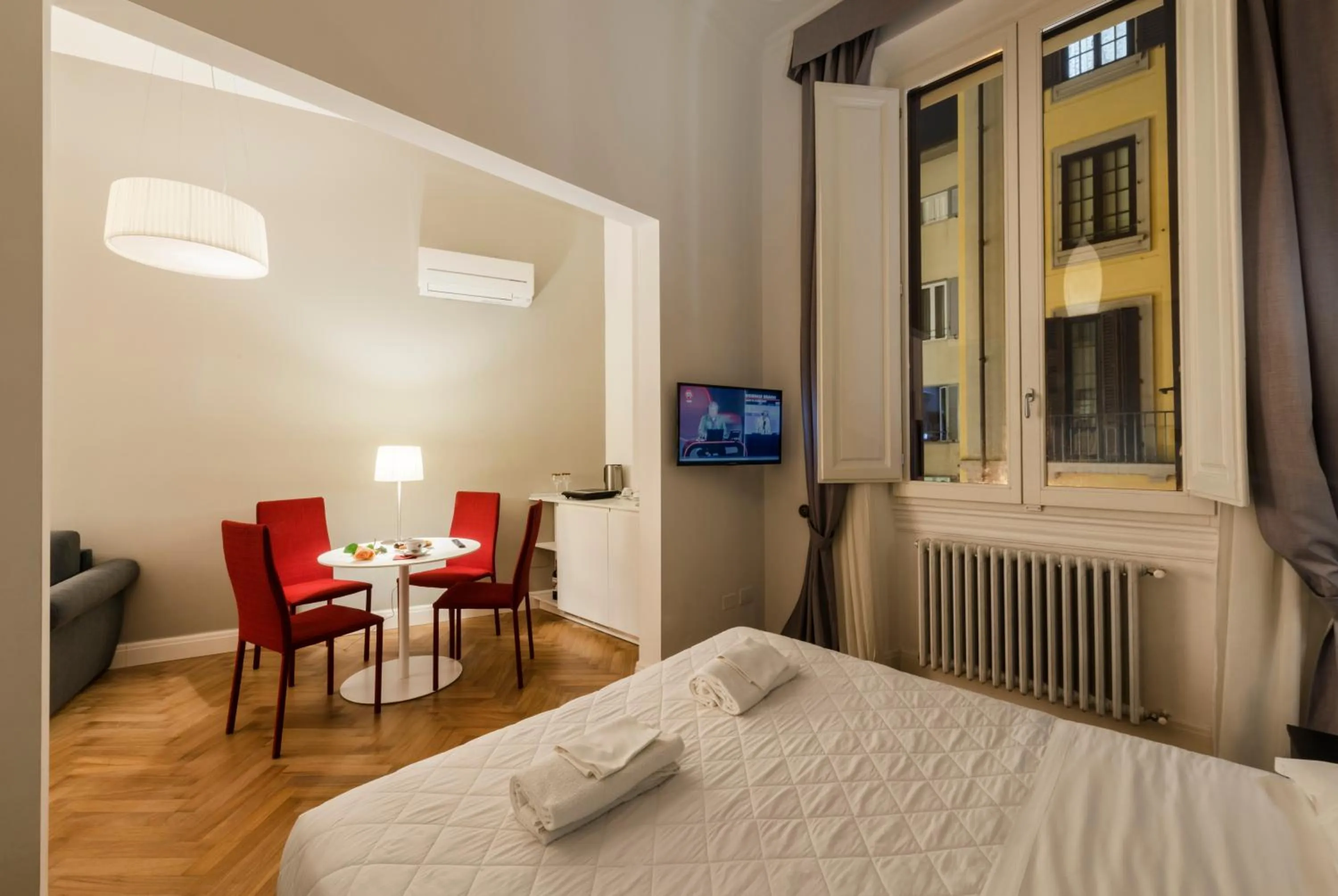 Photo of the whole room, Bed in Daphne Guest House