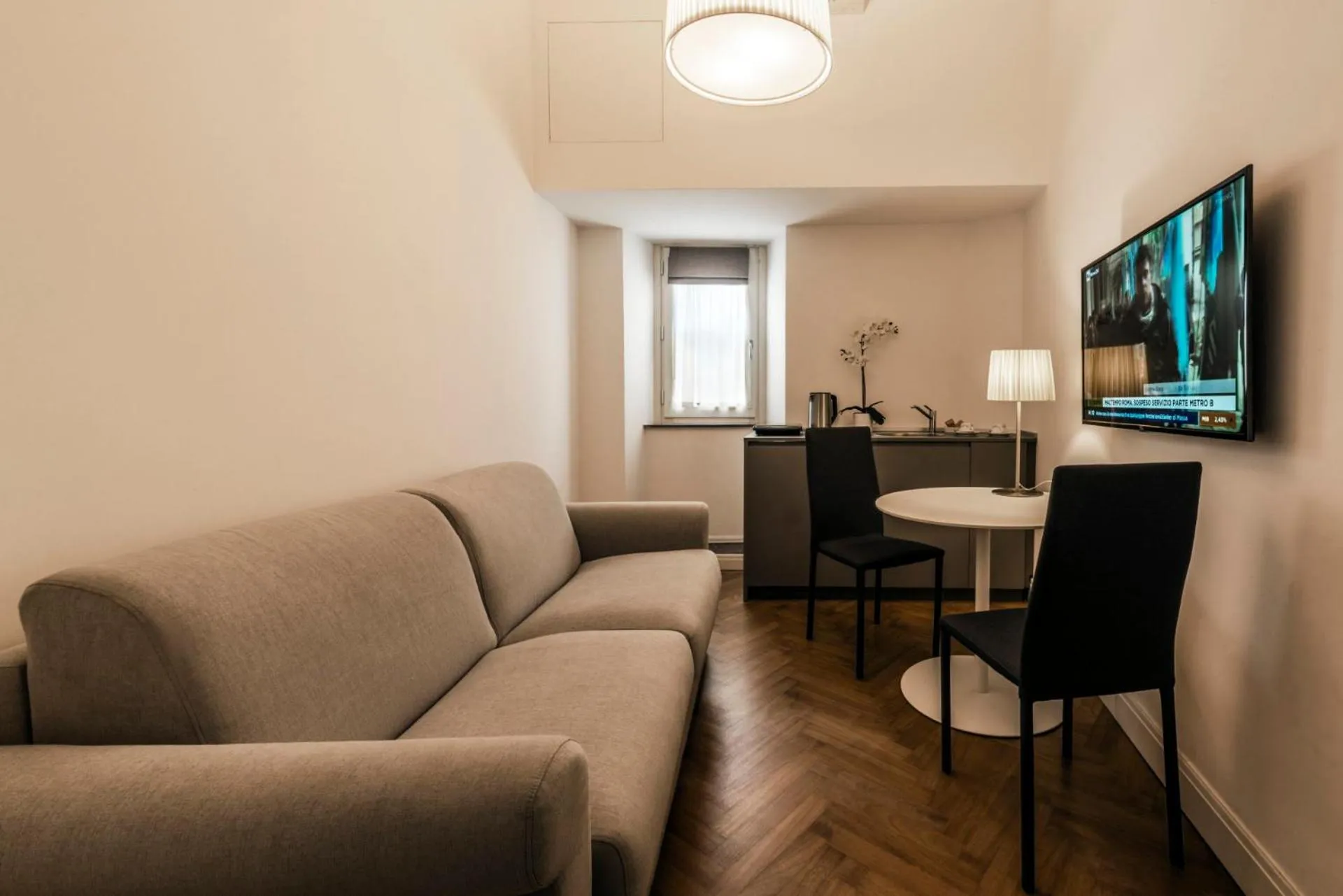 Photo of the whole room in Daphne Guest House