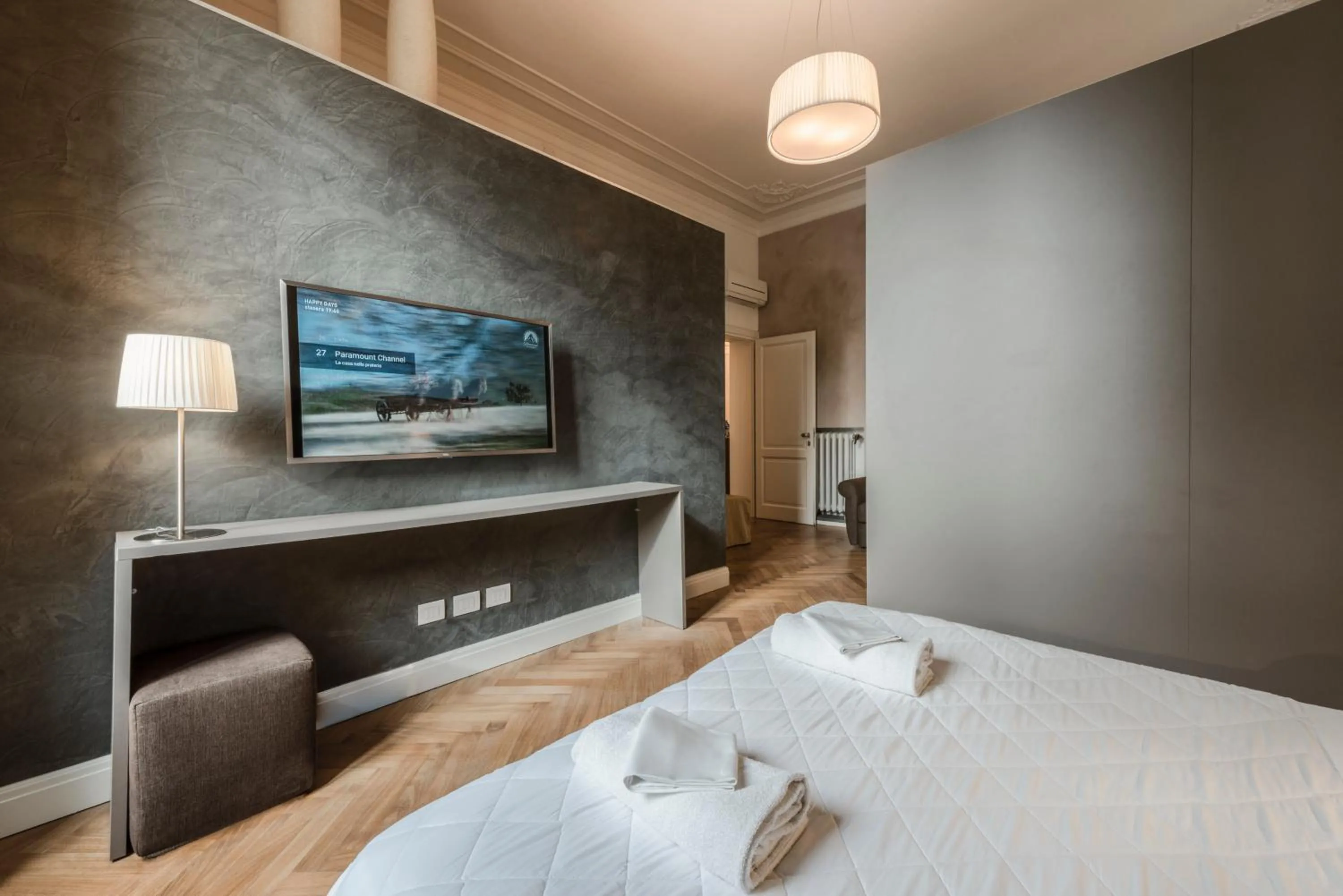 Photo of the whole room, Bed in Daphne Guest House