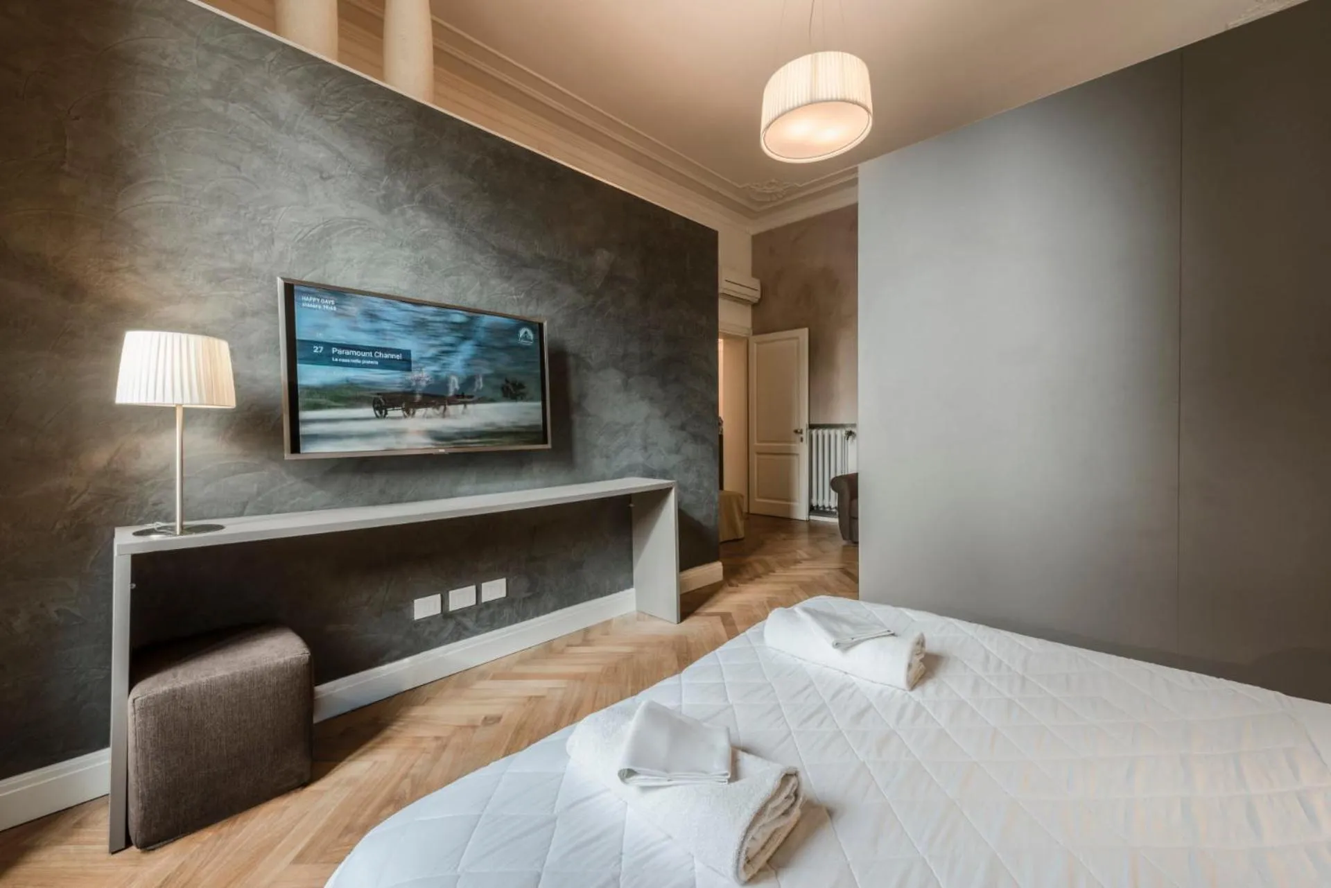 Photo of the whole room, Bed in Daphne Guest House