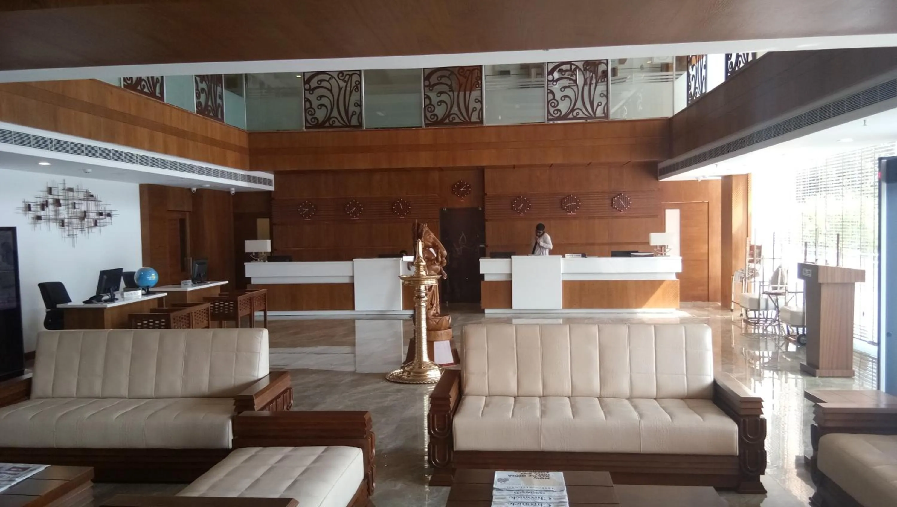 Lobby or reception, Bed in Hotel Karthika Park