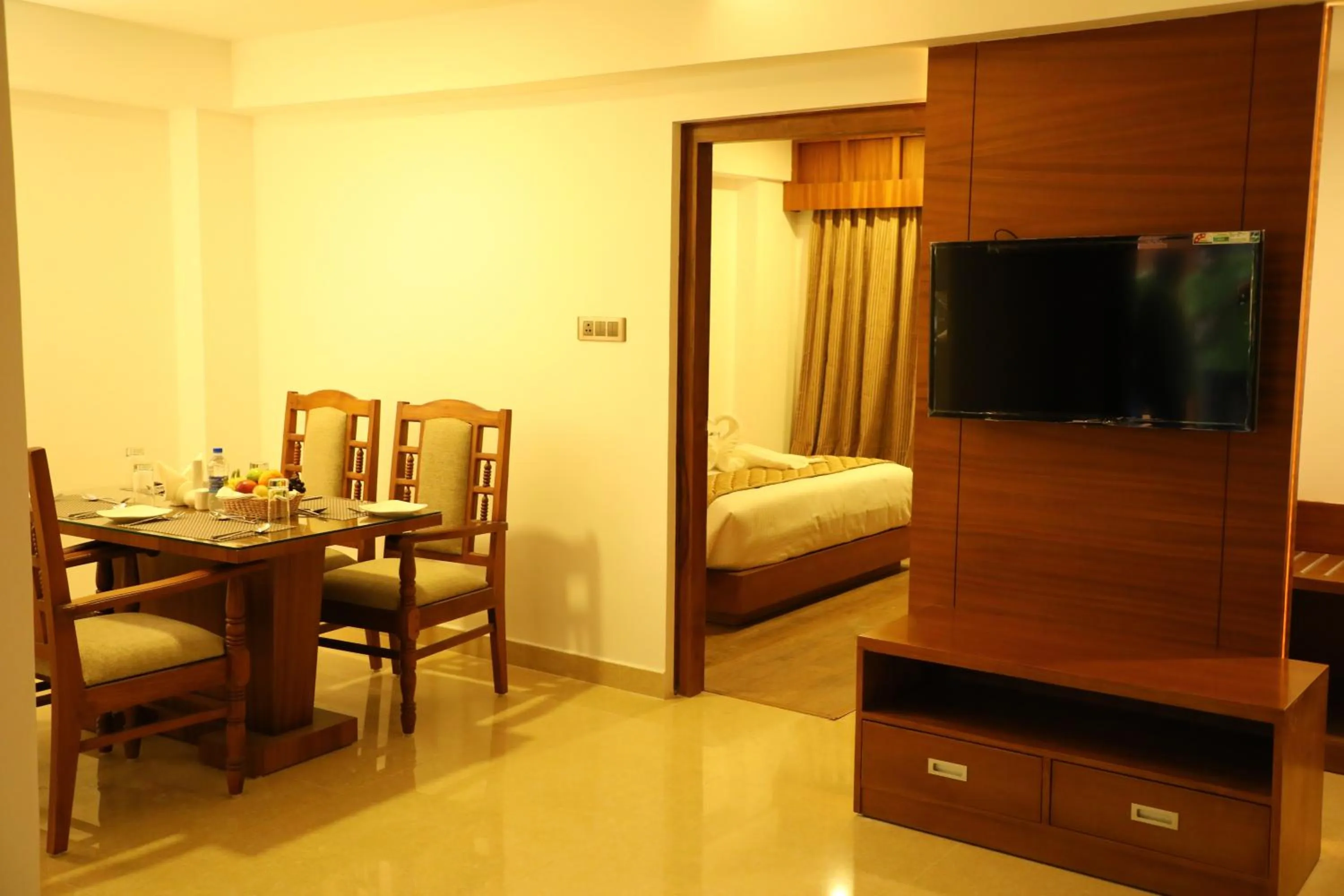 Patio, Bed in Hotel Karthika Park