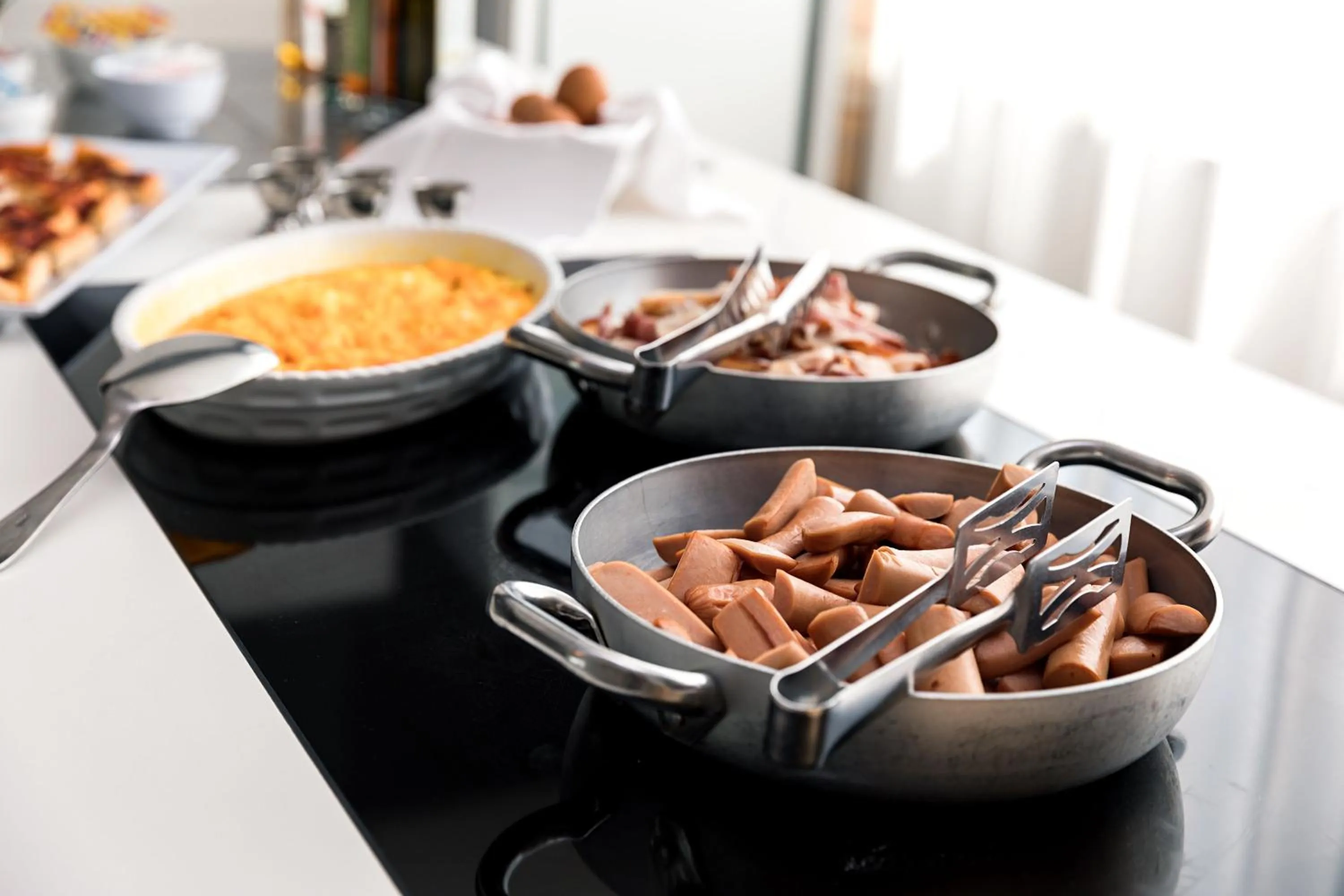 American breakfast in Hotel Alexander