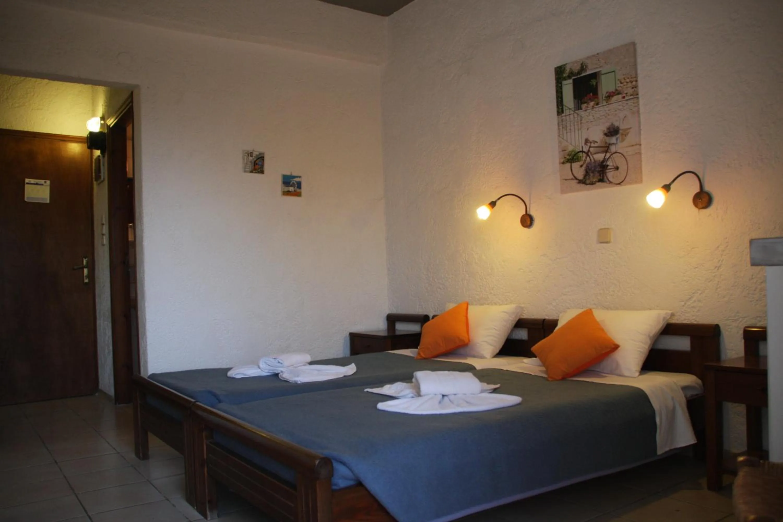 Photo of the whole room in Violetta Hotel