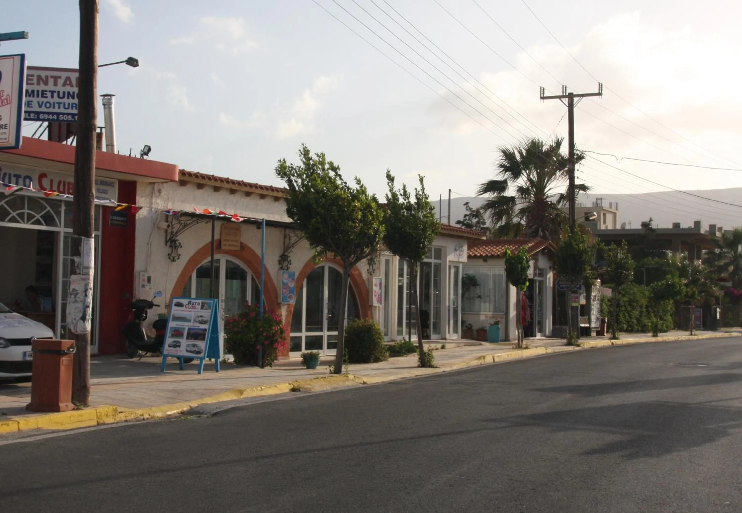 Neighbourhood in Violetta Hotel