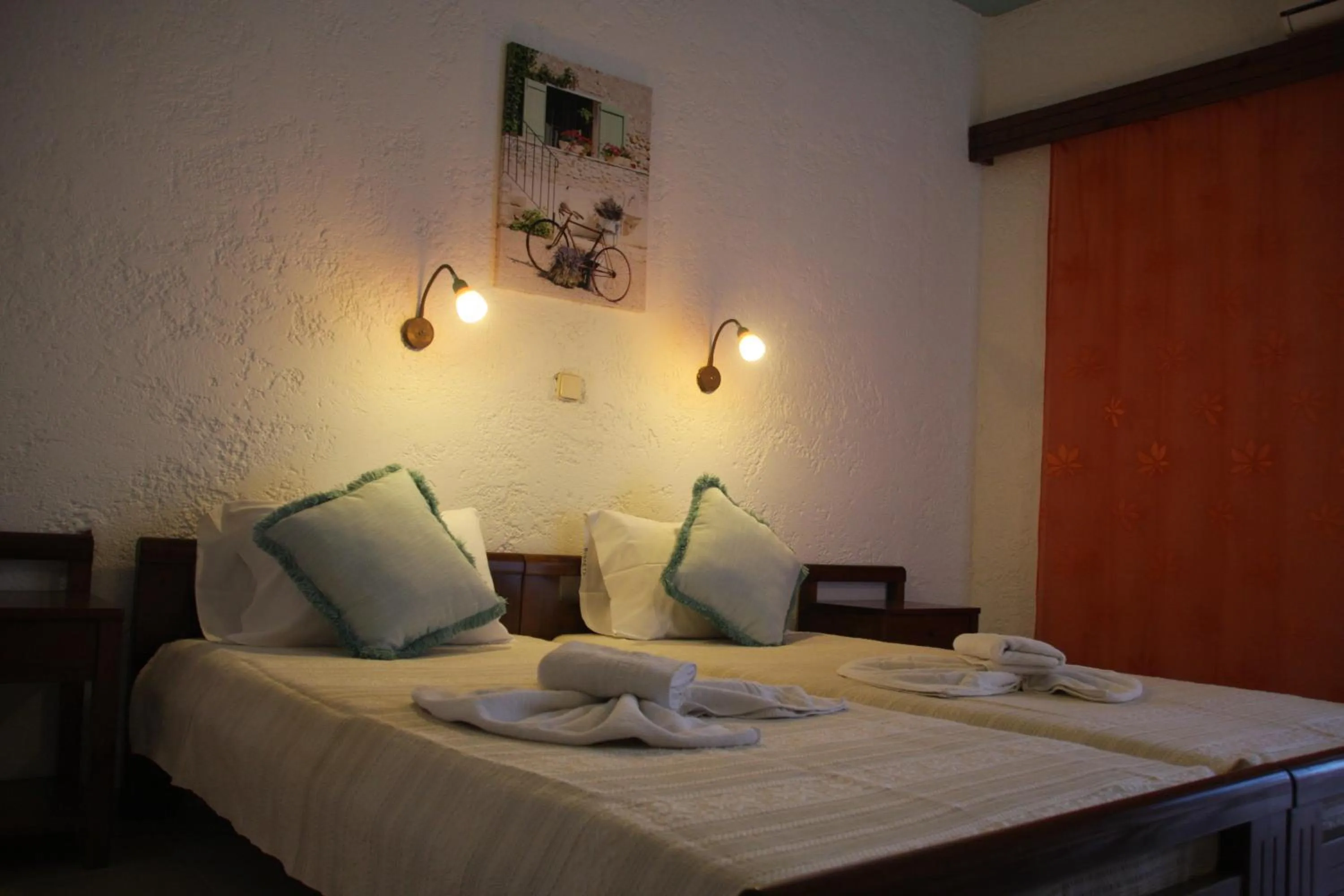 Photo of the whole room in Violetta Hotel