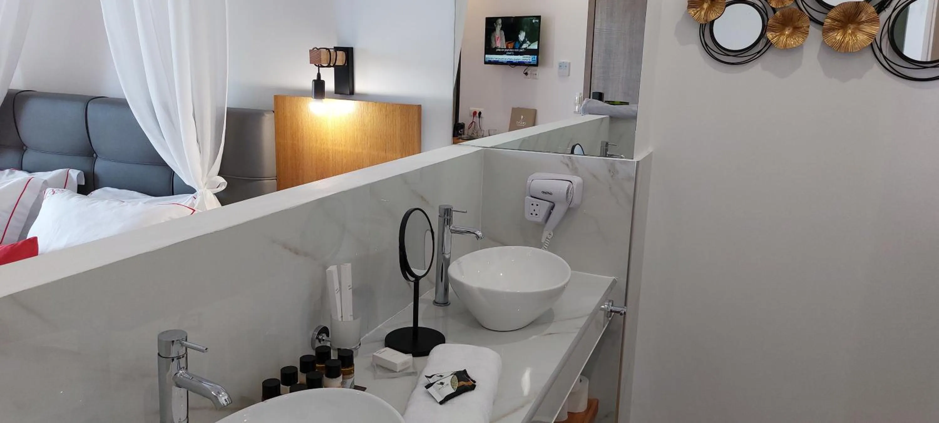 Bathroom in Cavo Orient Beach Hotel & Suites