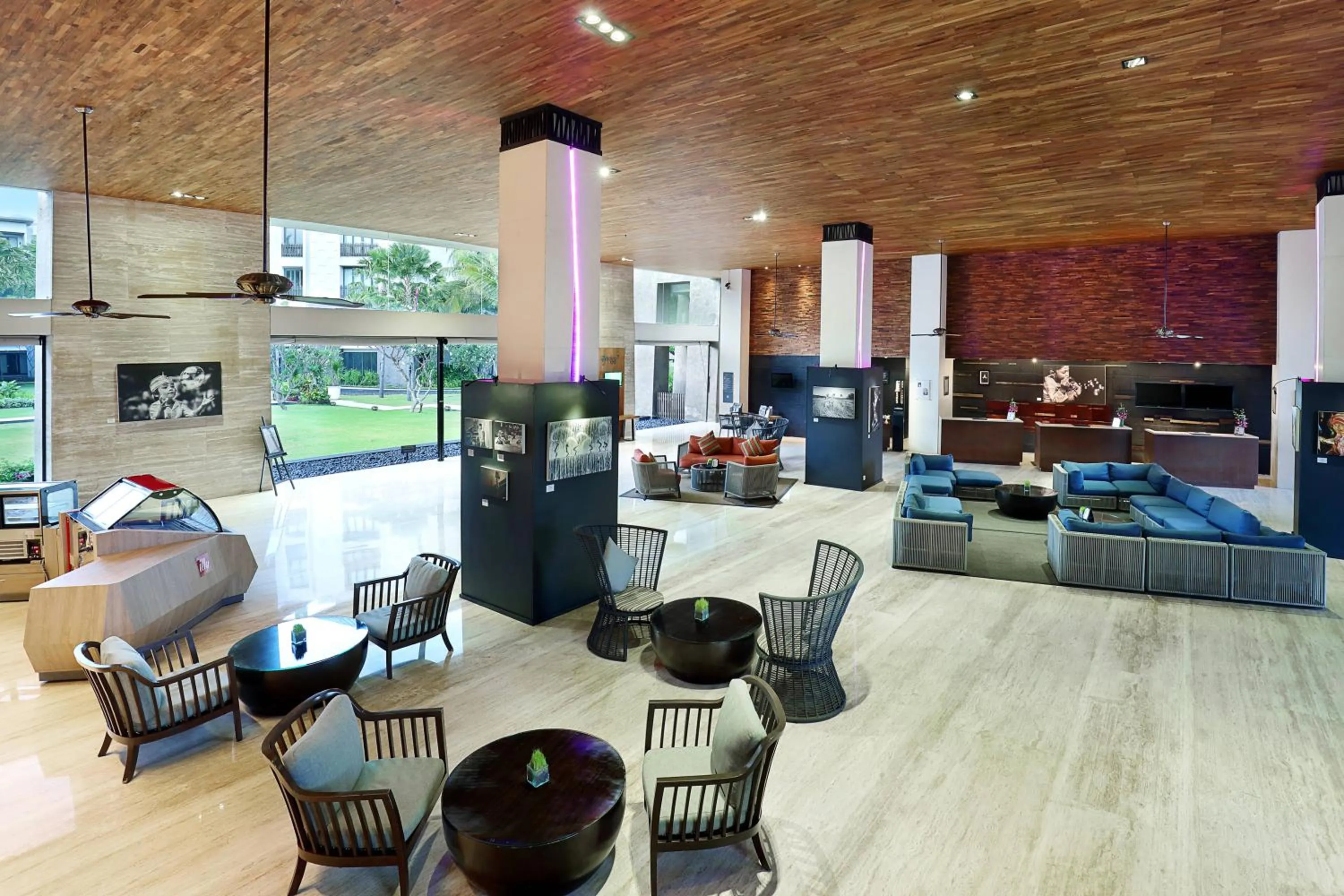 Lobby or reception in Pullman Bali Legian Beach