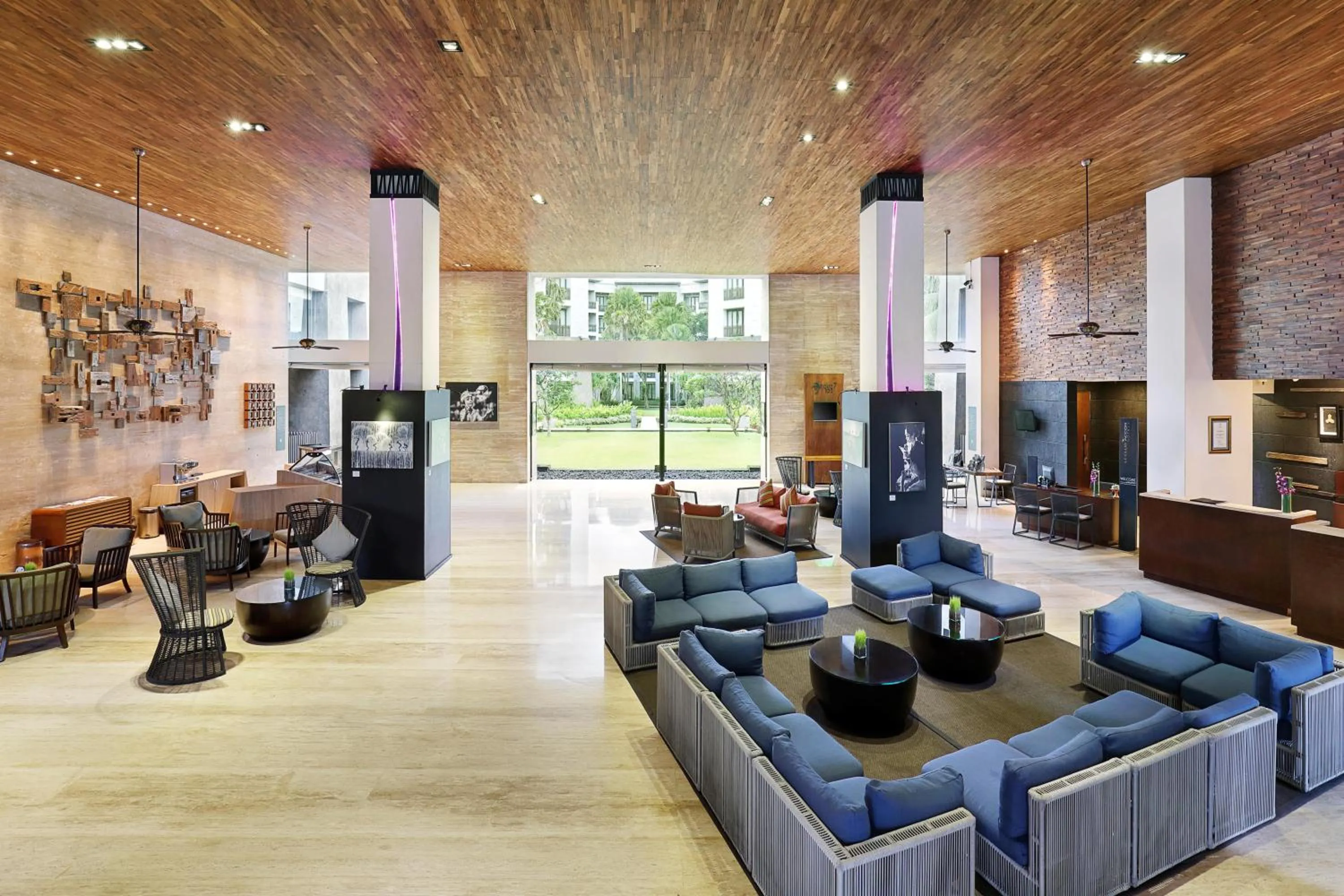 Lobby or reception in Pullman Bali Legian Beach