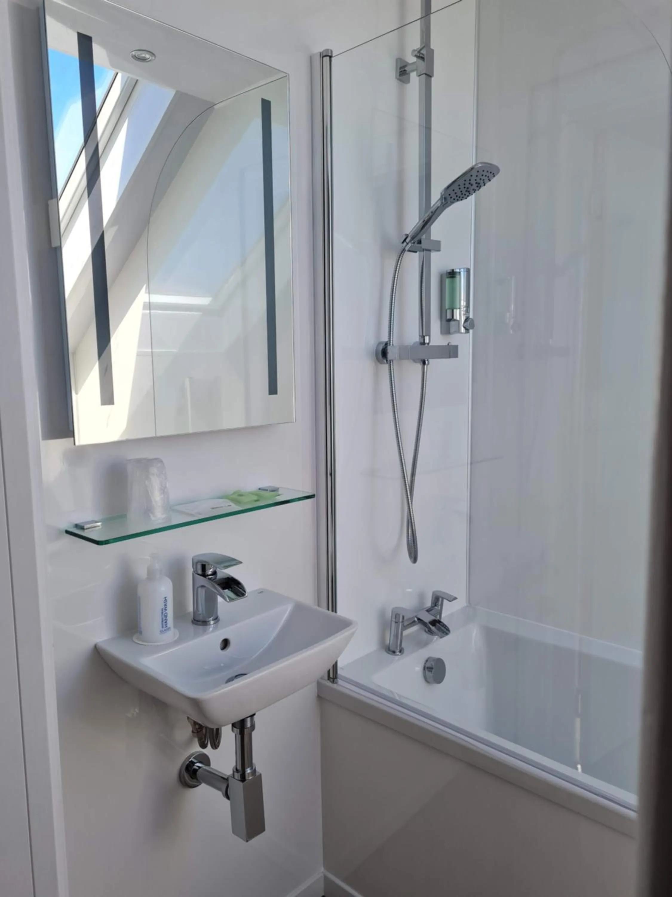 Bathroom in Ardshiel Hotel