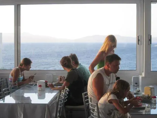 Restaurant/places to eat in Hotel Melike Restaurant/places to eat in Hotel Melike