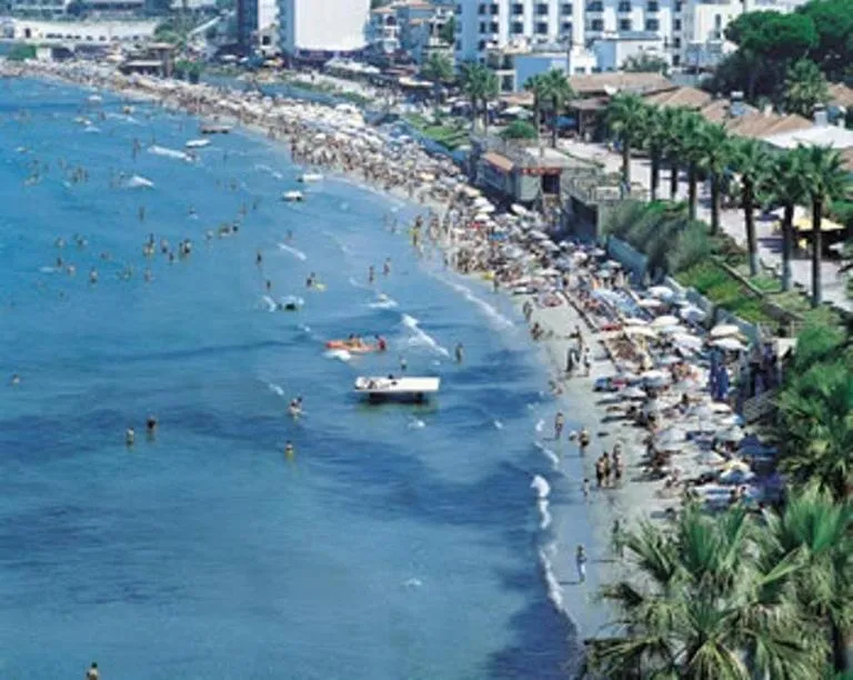 Beach in Hotel Melike