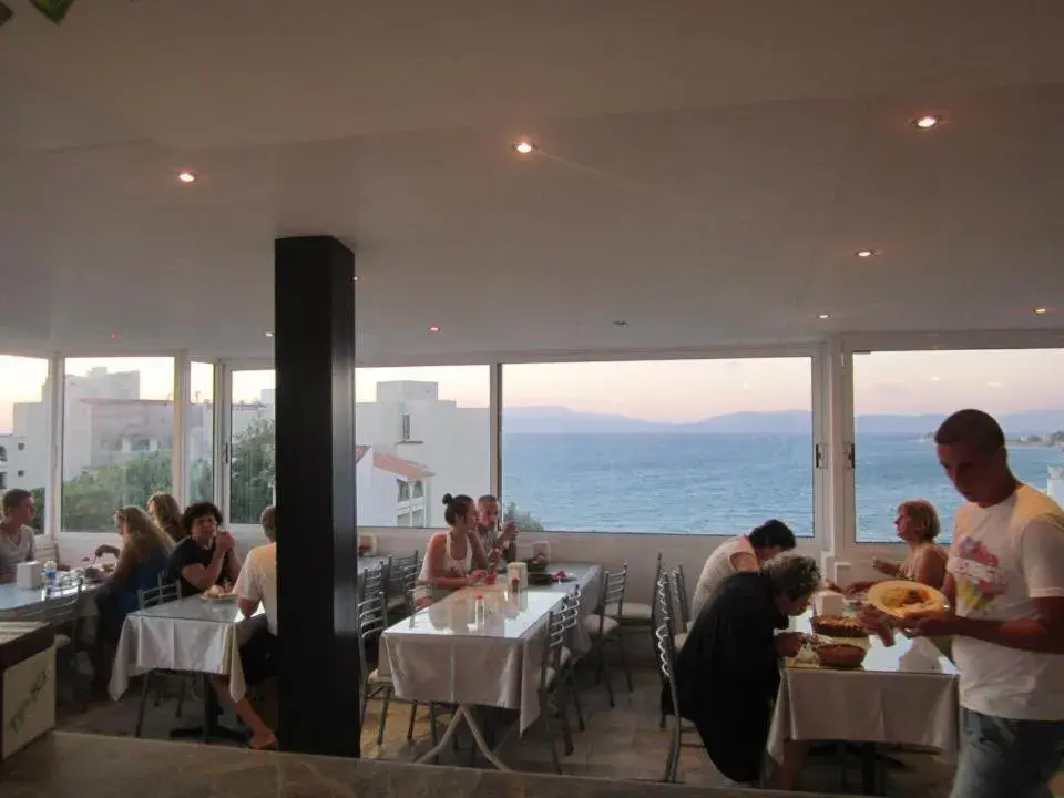 Restaurant/places to eat in Hotel Melike Restaurant/places to eat in Hotel Melike