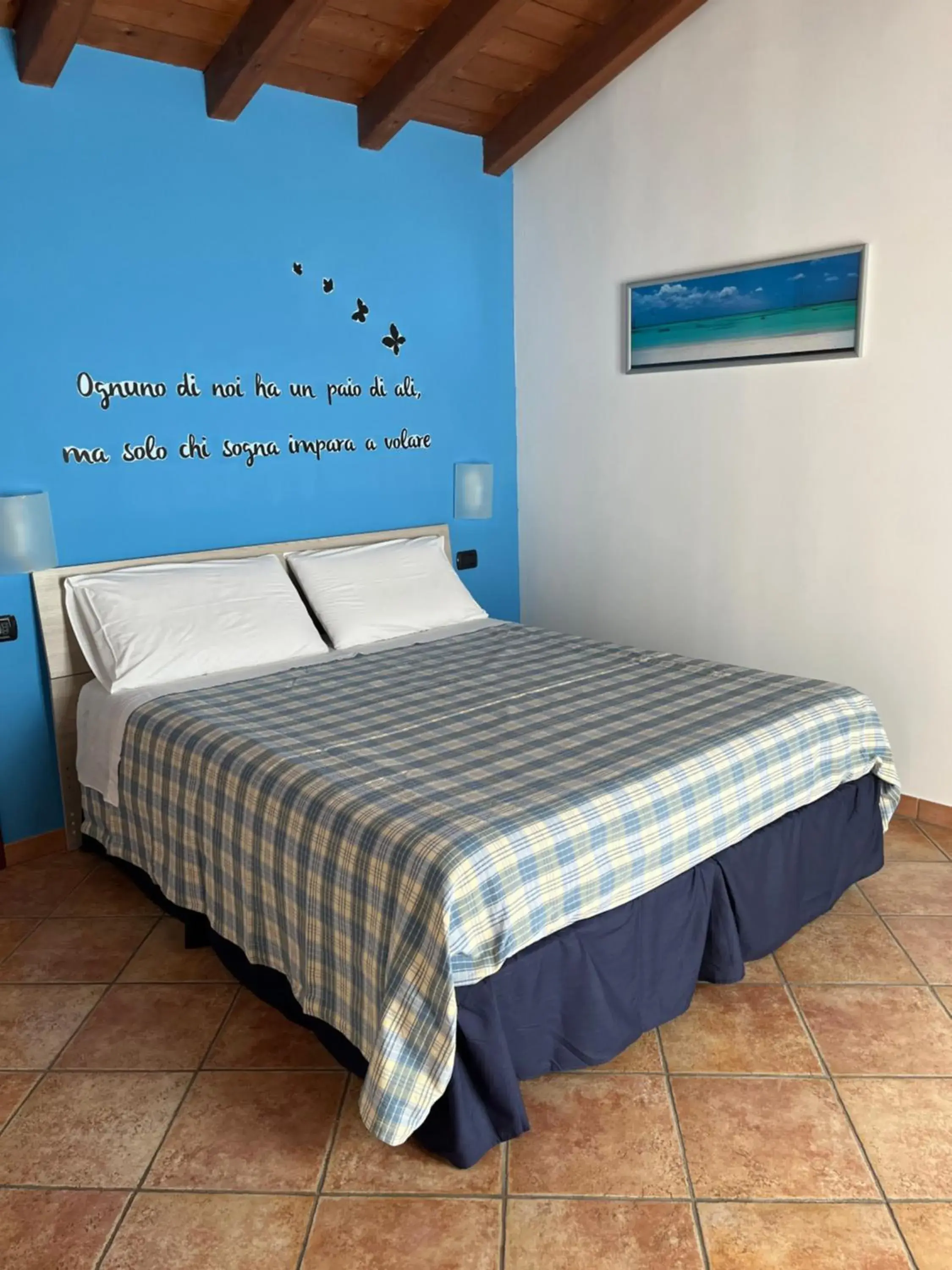 Double Room with Terrace in Color House Malpensa B&B Double Room with Terrace in Color House Malpensa B&B